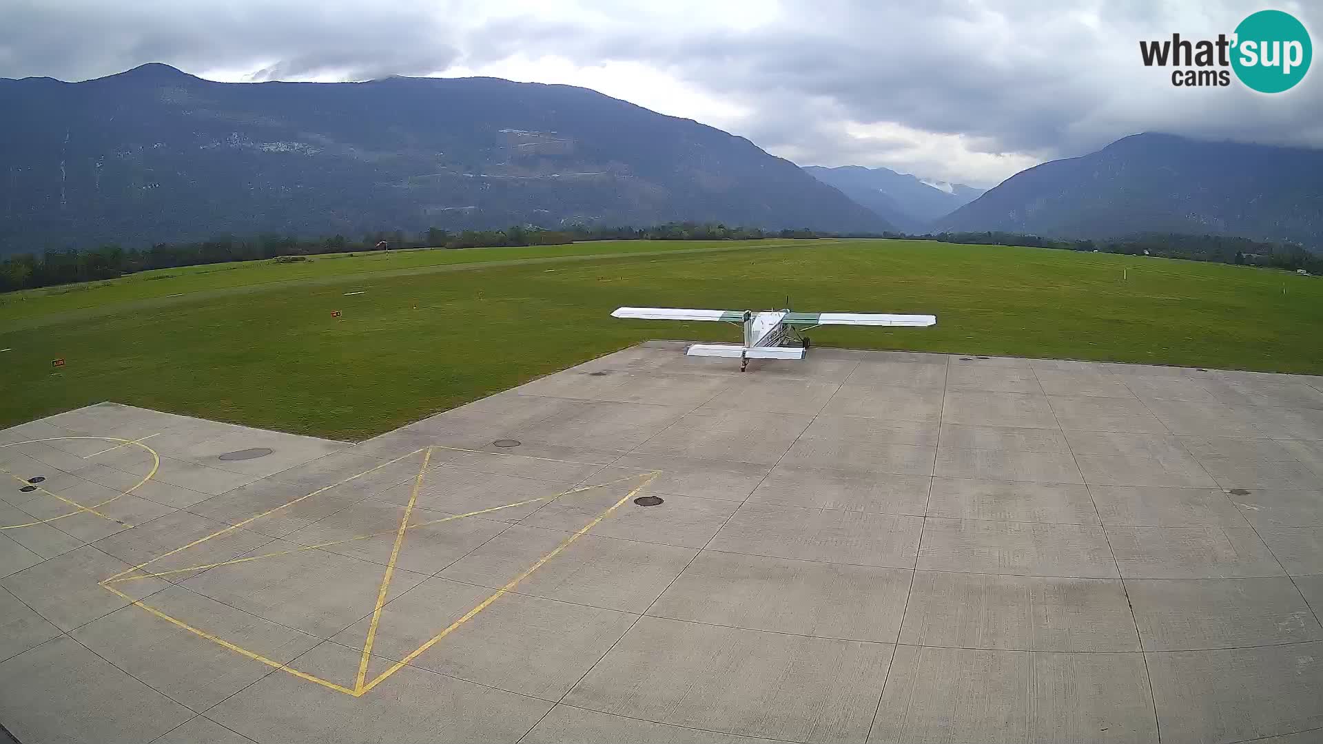 Web kamera zračne luke Bovec – Skydive Bovec