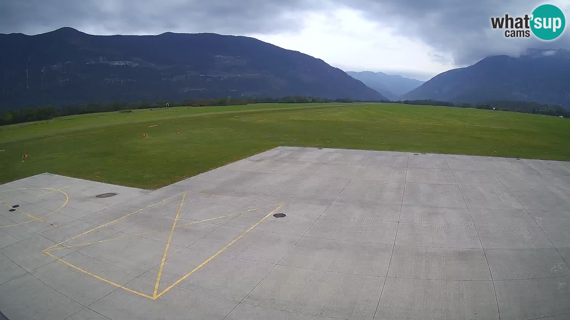 Cámara web del aeropuerto de Bovec – Skydive Bovec