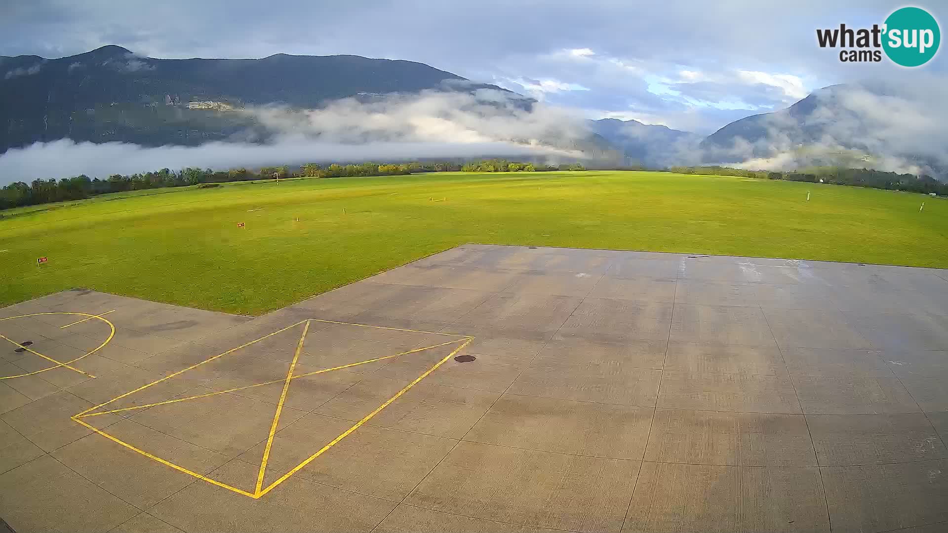 Bovec airport webcam – Skydive Bovec