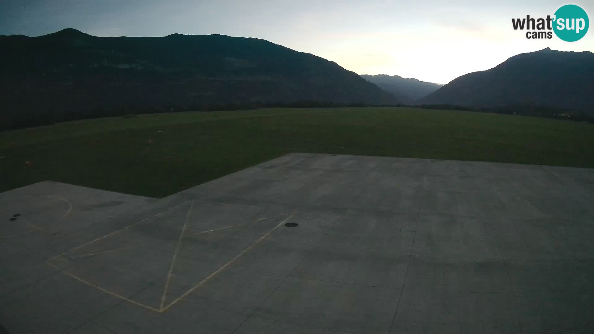 Cámara web del aeropuerto de Bovec – Skydive Bovec