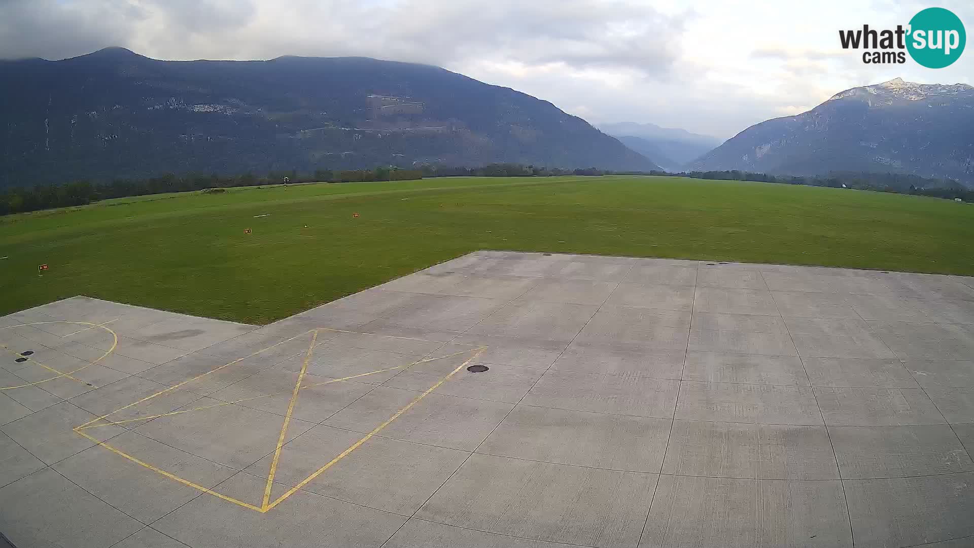 Webcam des Flughafens Bovec – Skydive Bovec