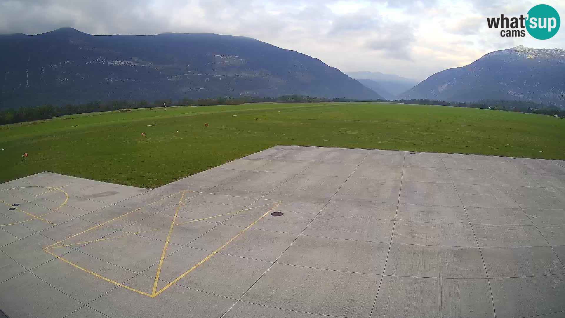 Bovec airport webcam – Skydive Bovec