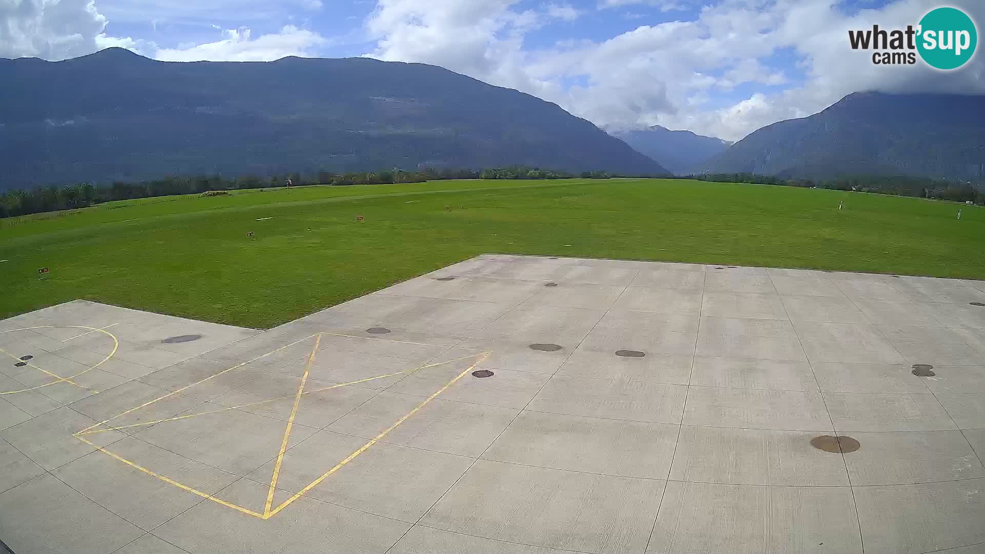 Bovec airport webcam – Skydive Bovec