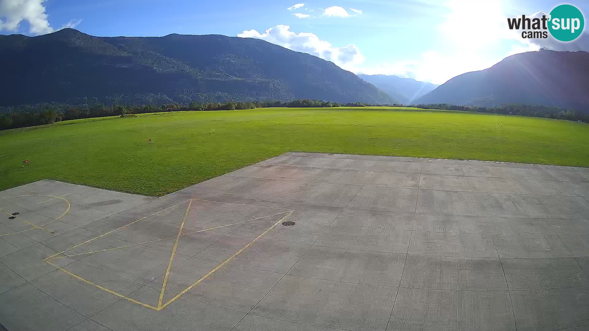 Webcam des Flughafens Bovec – Skydive Bovec