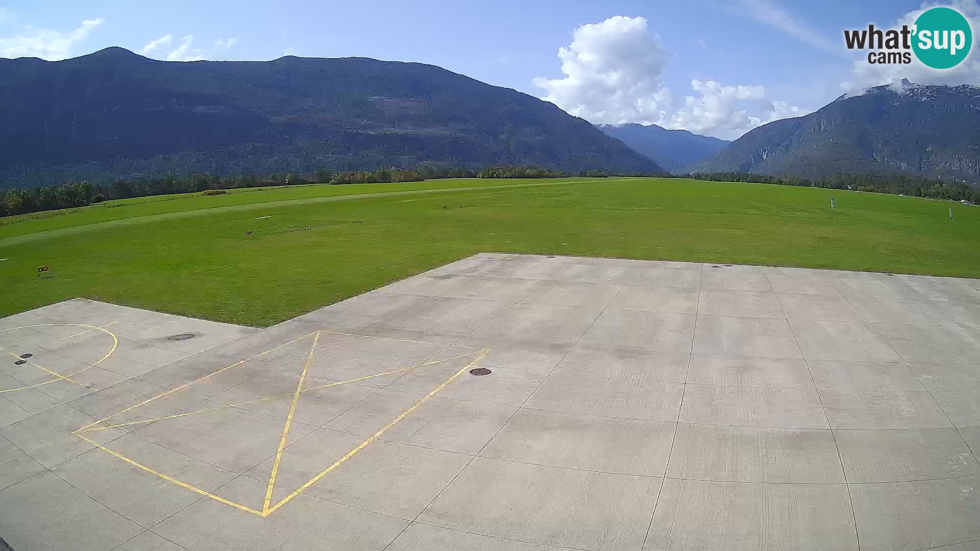 Bovec airport webcam – Skydive Bovec