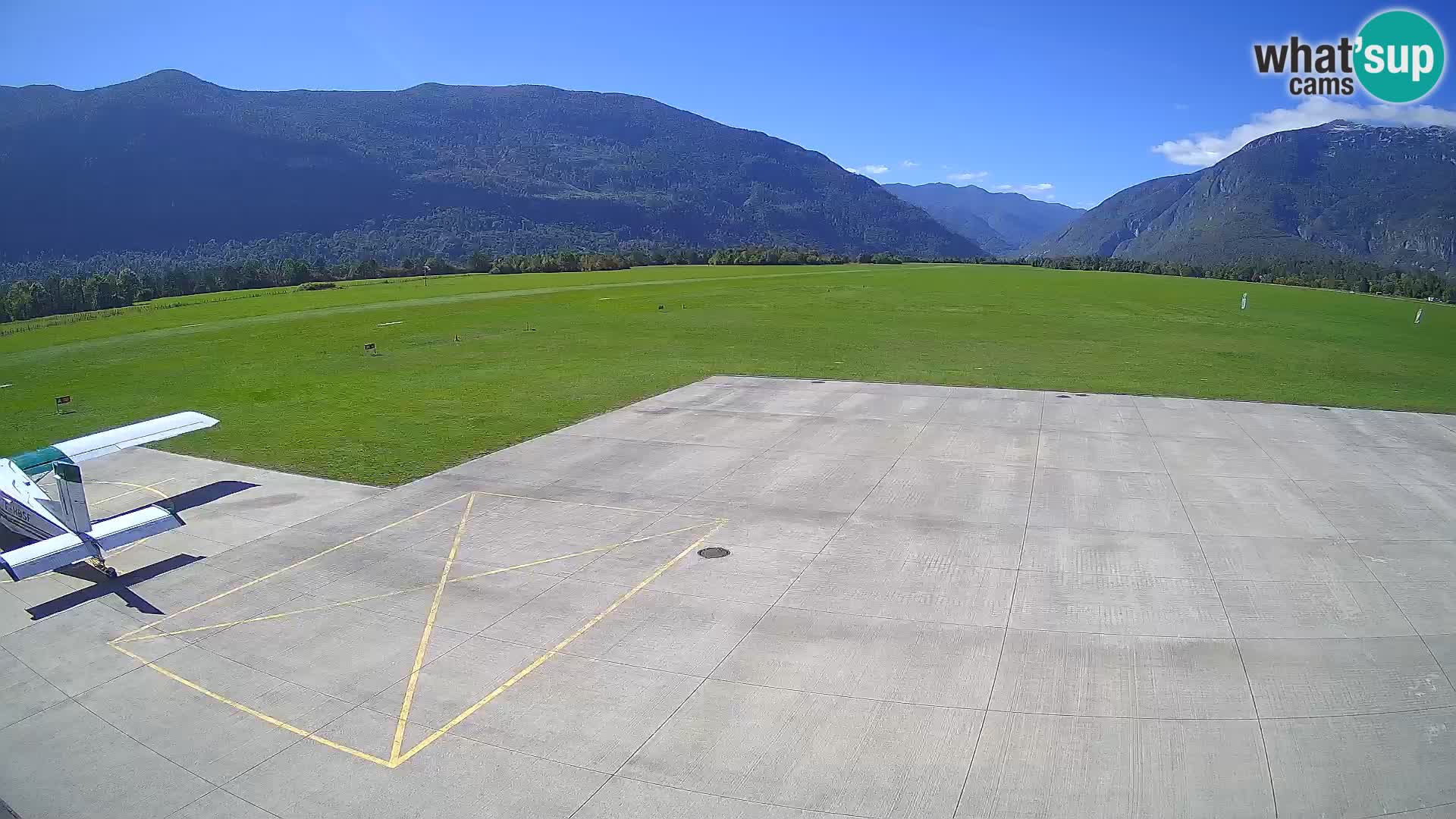 Bovec airport webcam – Skydive Bovec