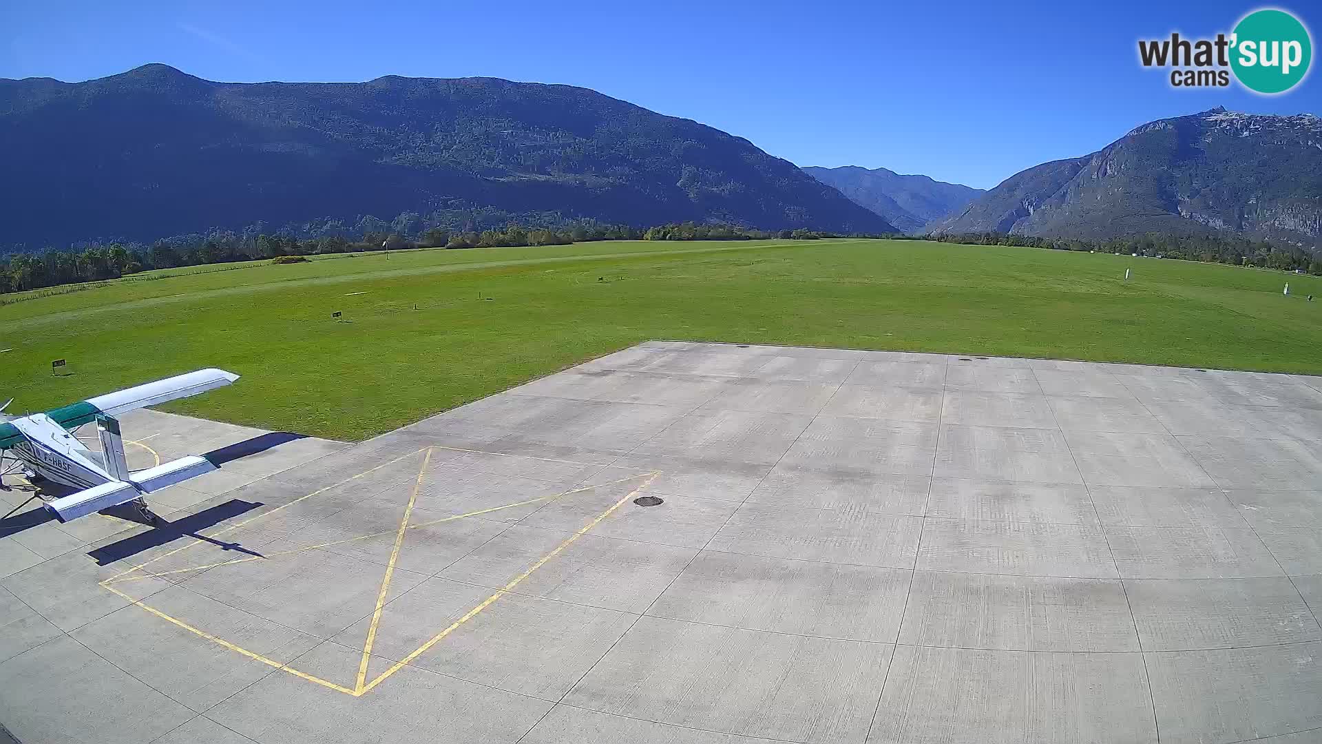 Bovec airport webcam – Skydive Bovec