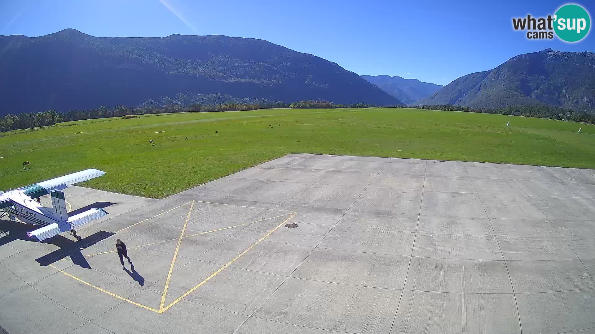 Bovec airport webcam – Skydive Bovec
