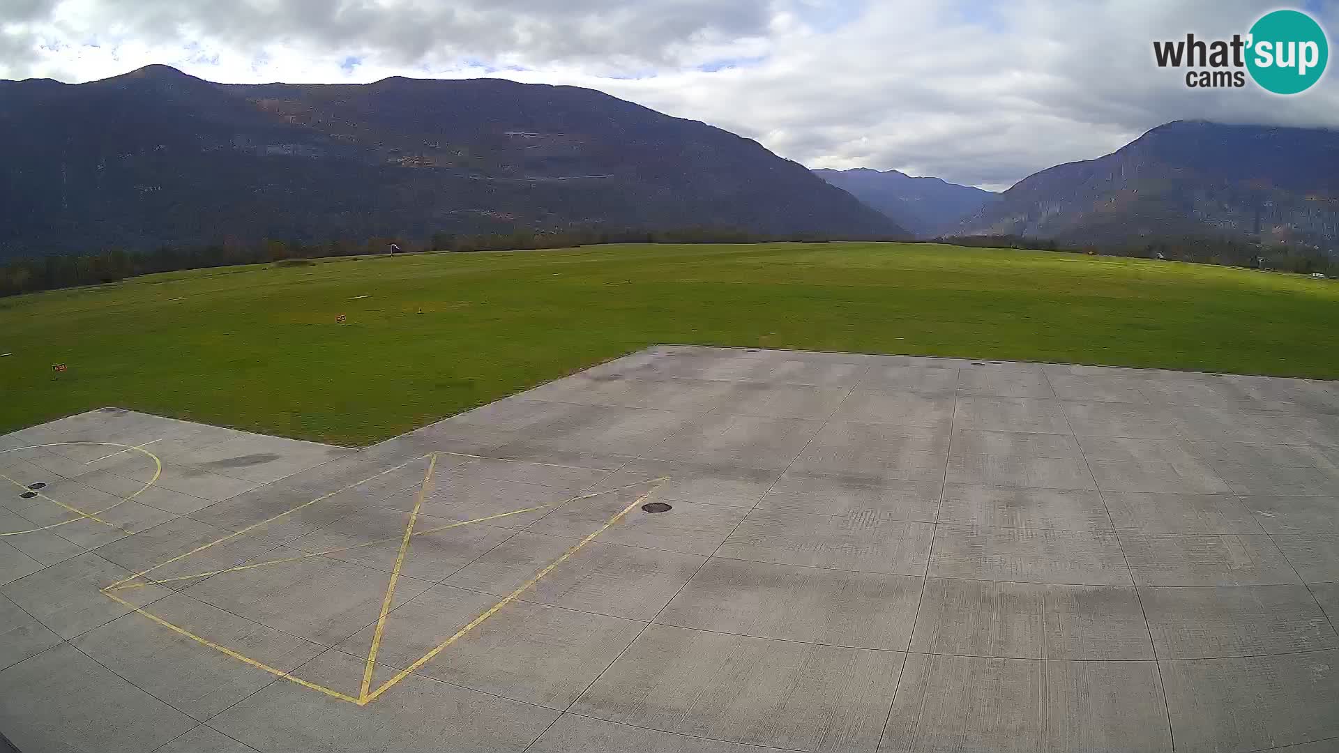 Webcam de l’aéroport de Bovec – Skydive Bovec