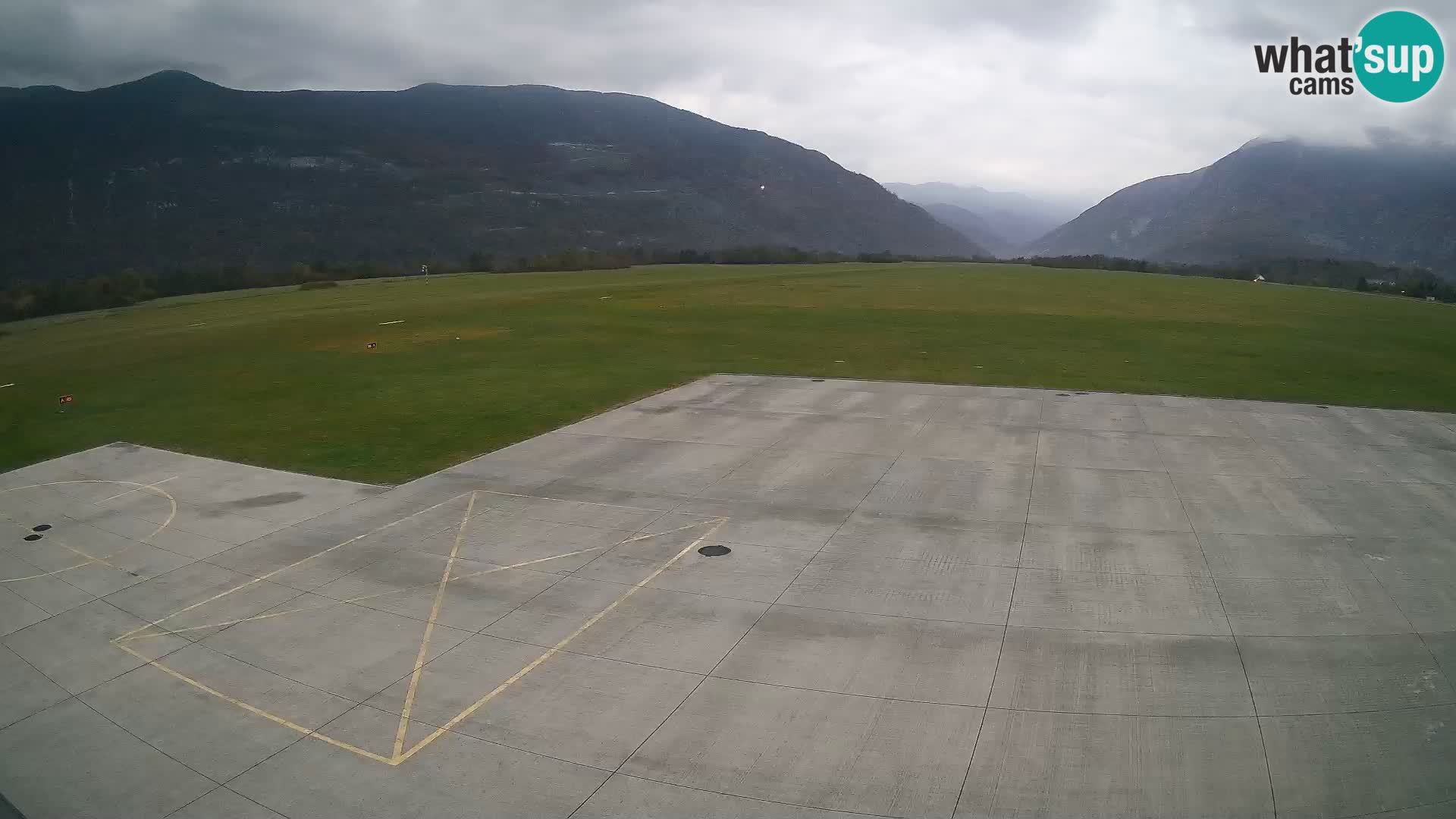 Webcam des Flughafens Bovec – Skydive Bovec