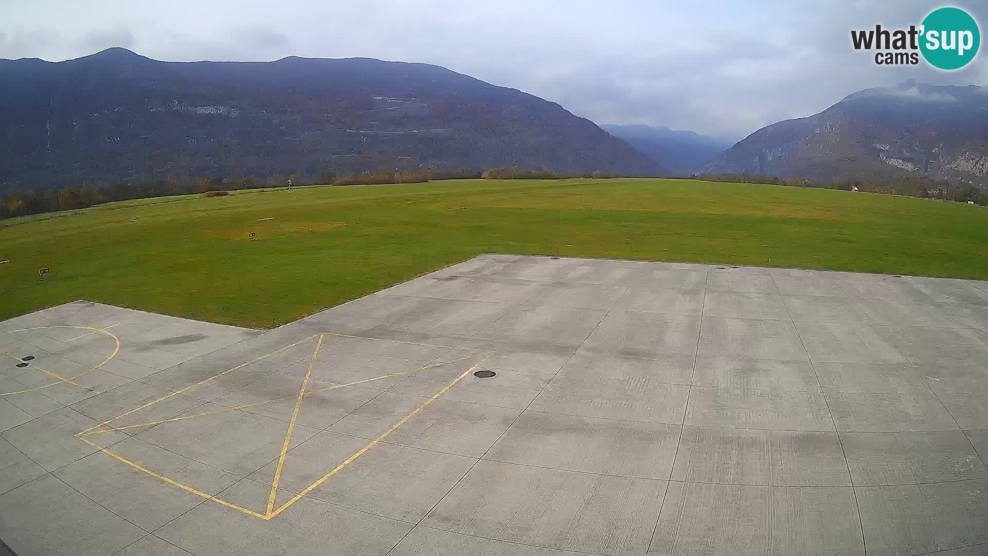 Webcam des Flughafens Bovec – Skydive Bovec