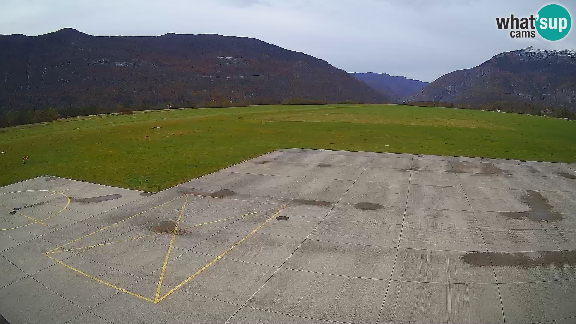 Bovec airport webcam – Skydive Bovec