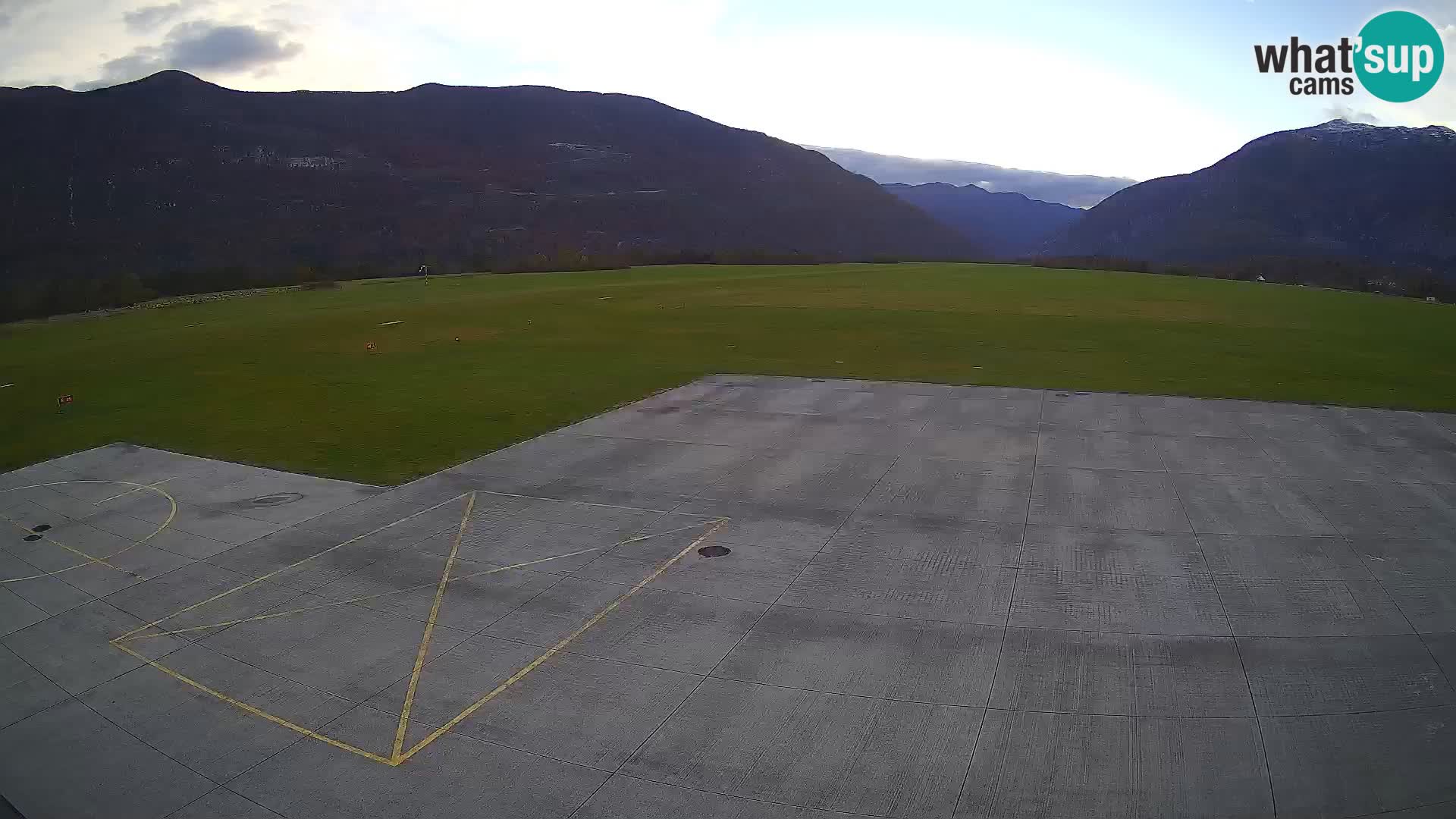 Webcam de l’aéroport de Bovec – Skydive Bovec