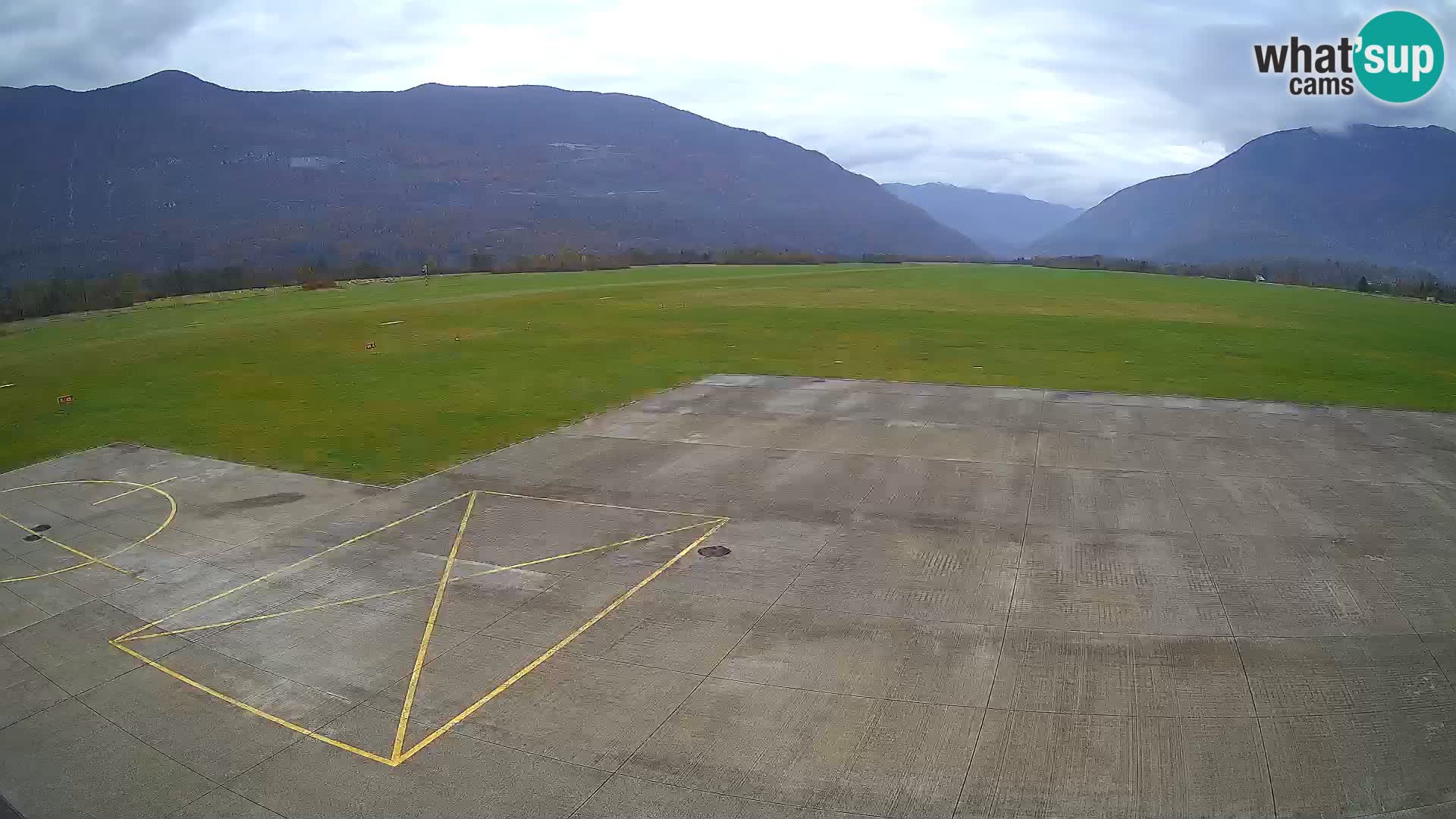 Bovec airport webcam – Skydive Bovec