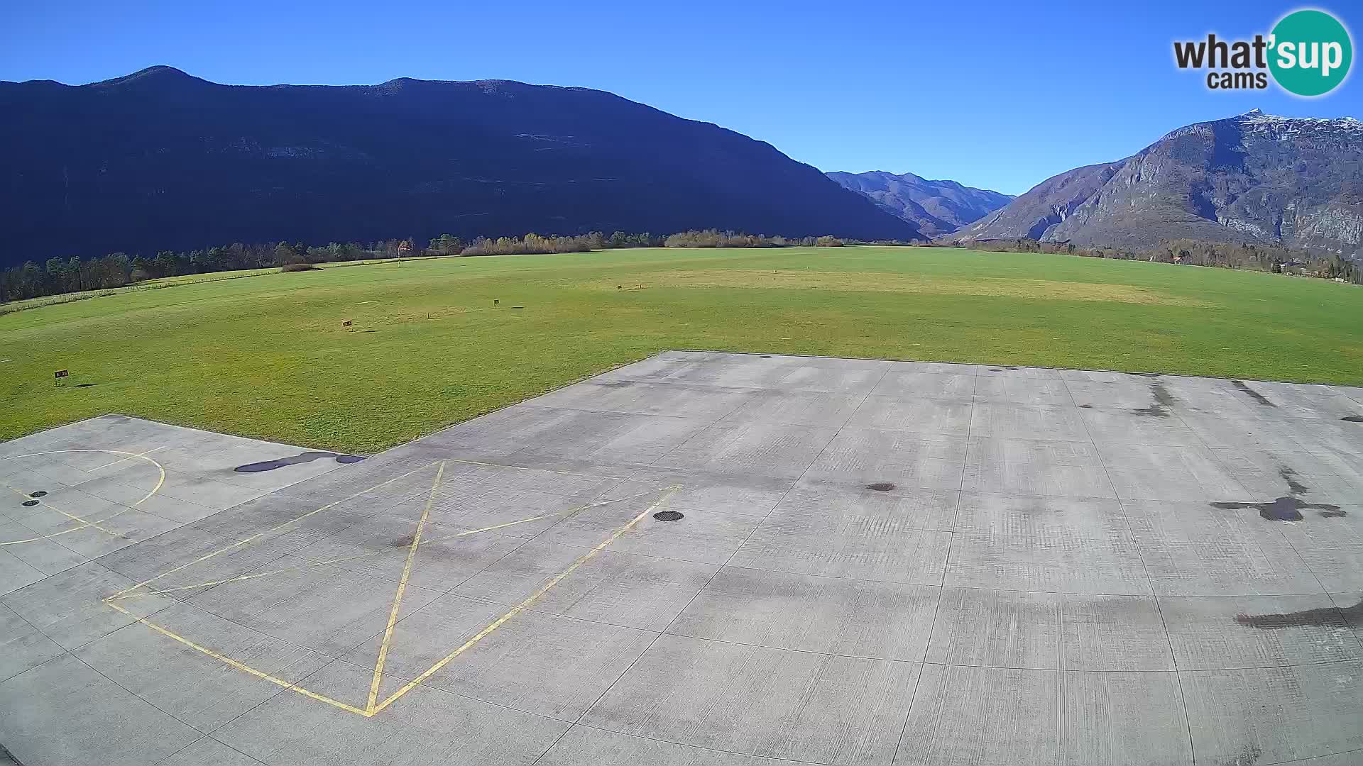 Webcam des Flughafens Bovec – Skydive Bovec