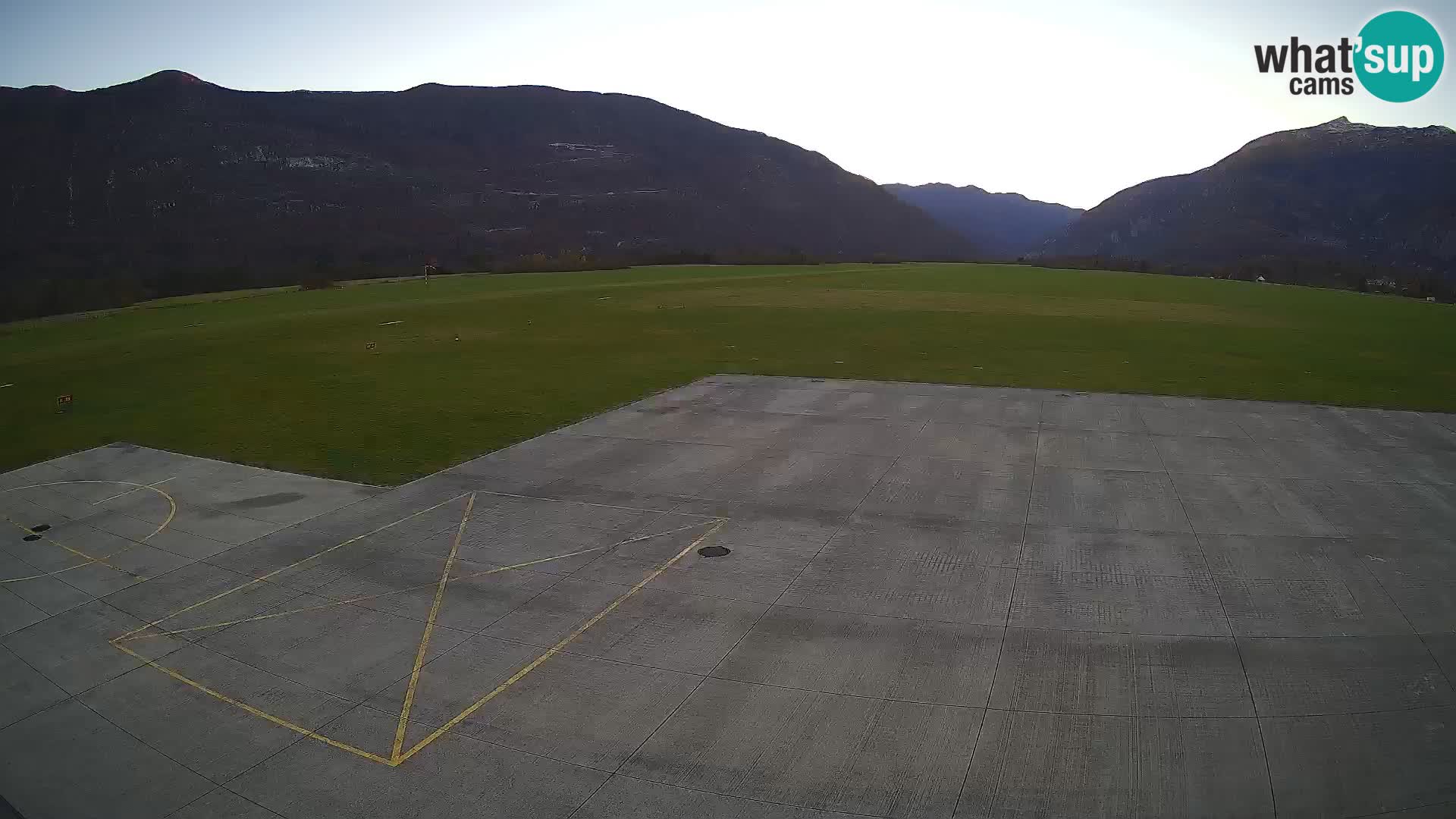 Bovec airport webcam – Skydive Bovec