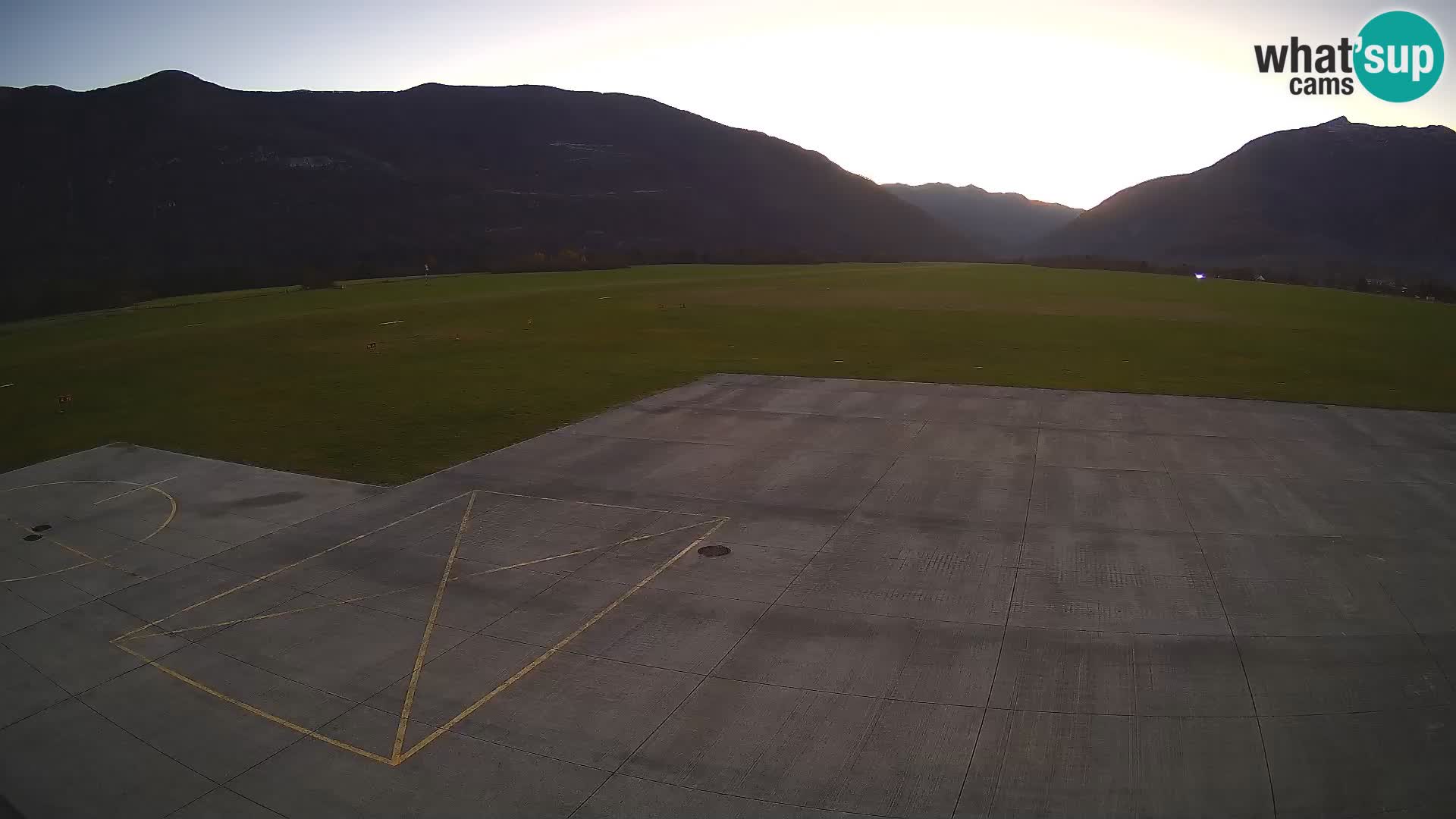 Bovec airport webcam – Skydive Bovec