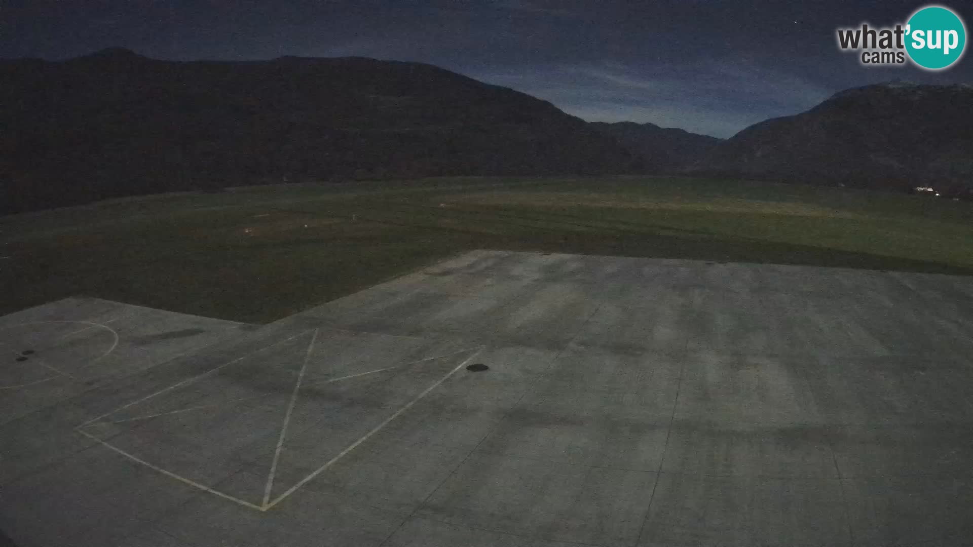 Bovec spletna kamera letališče – Skydive Bovec