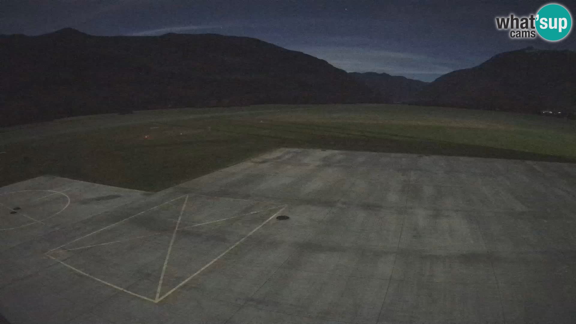 Bovec airport webcam – Skydive Bovec