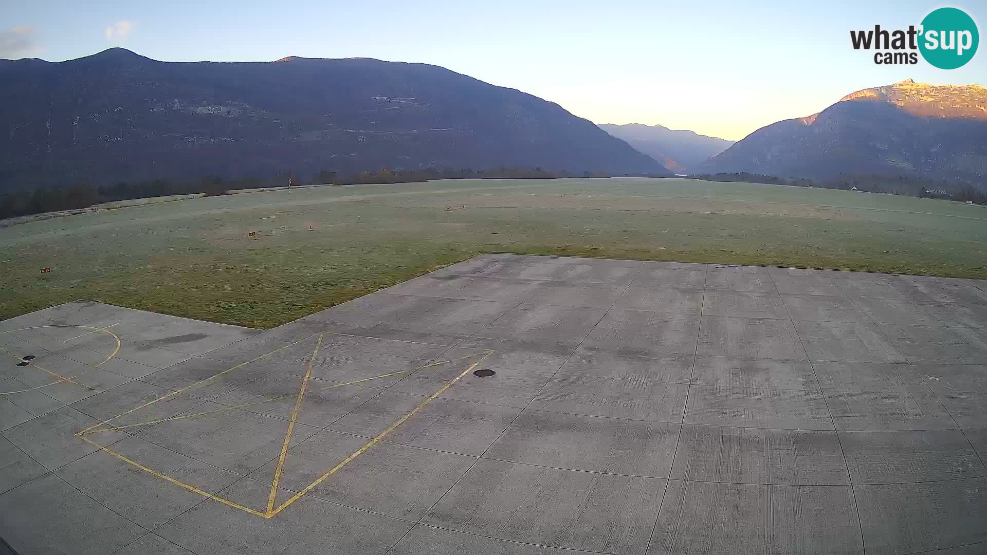 Cámara web del aeropuerto de Bovec – Skydive Bovec
