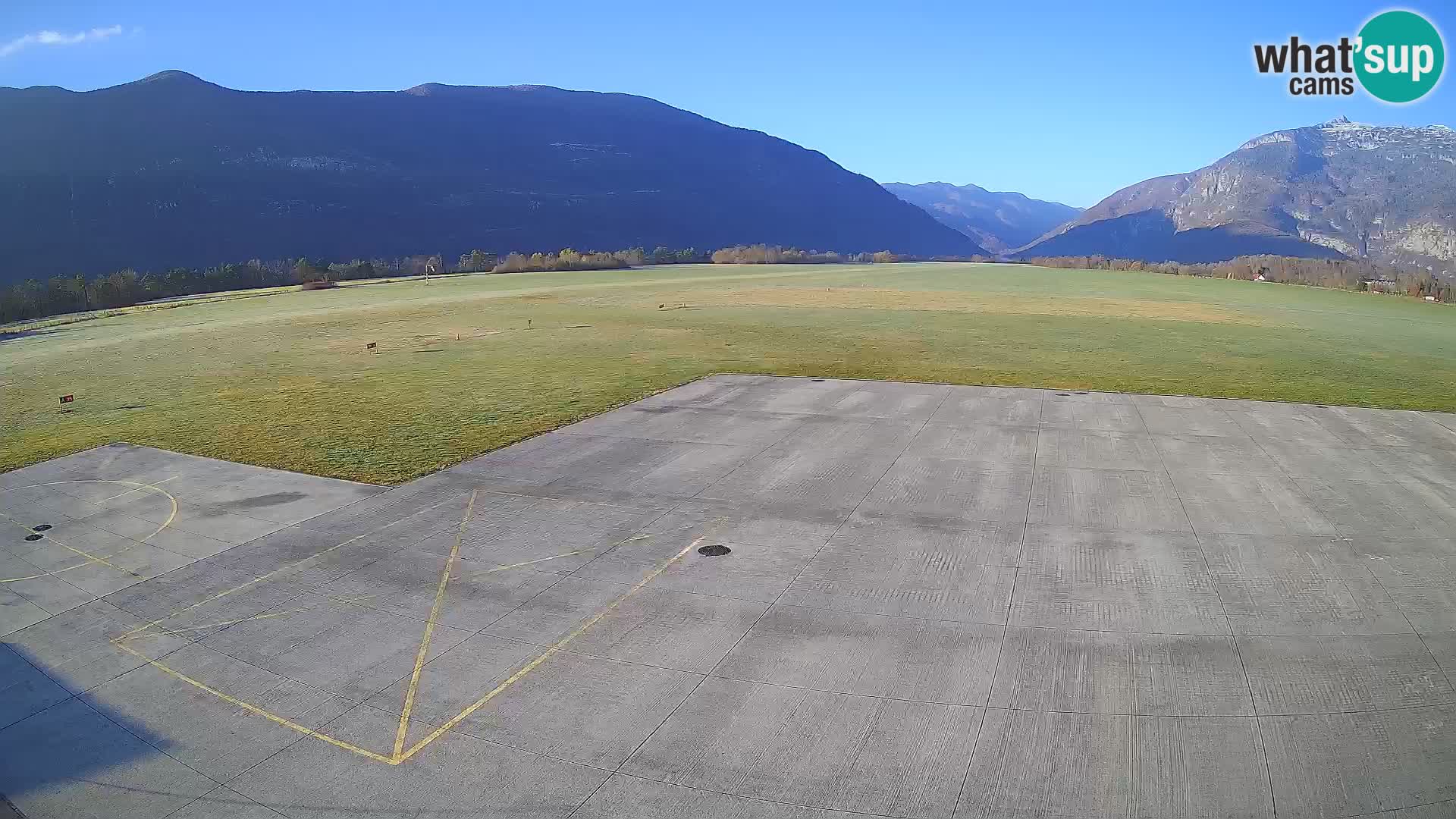 Bovec airport webcam – Skydive Bovec
