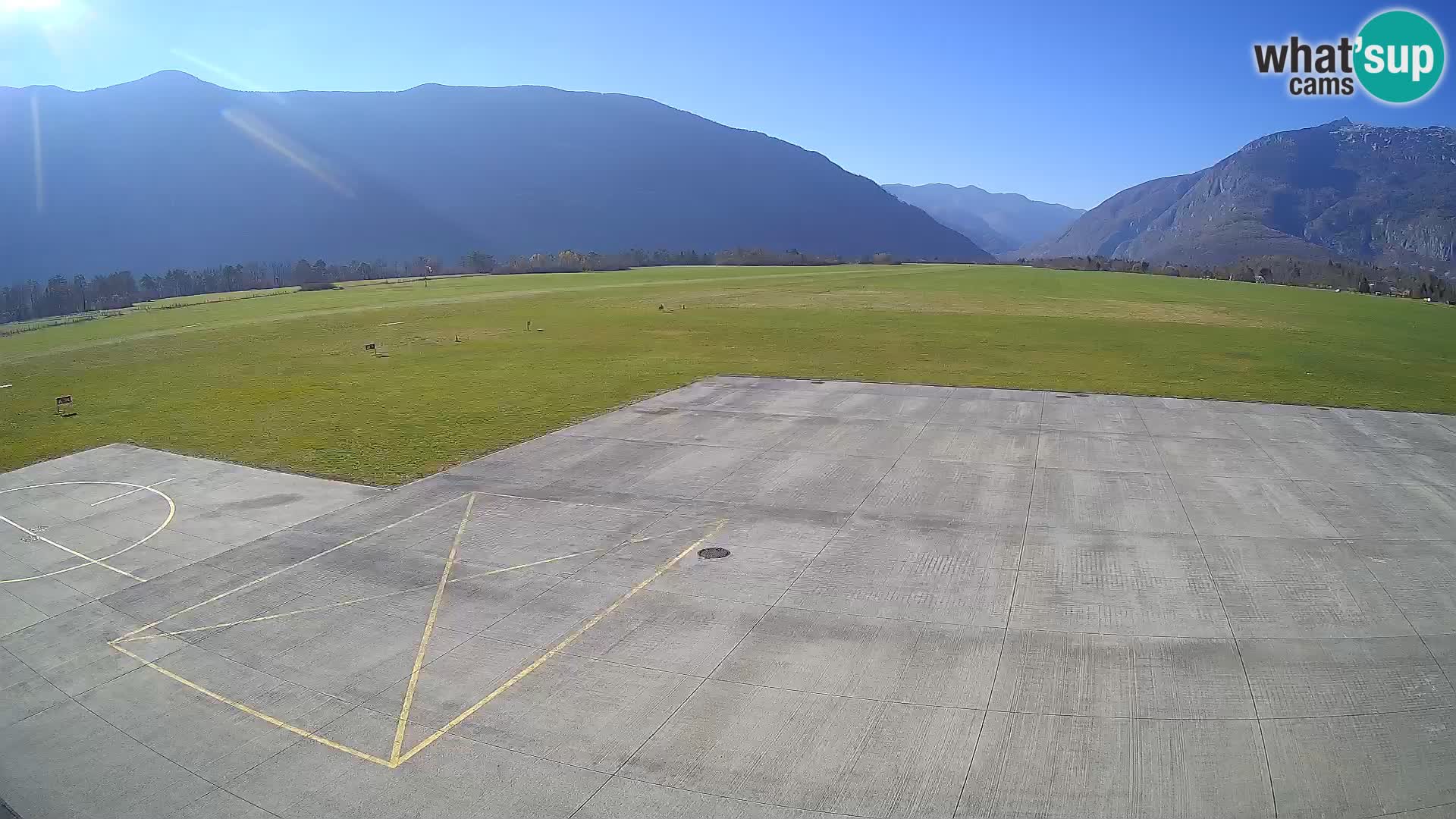 Cámara web del aeropuerto de Bovec – Skydive Bovec