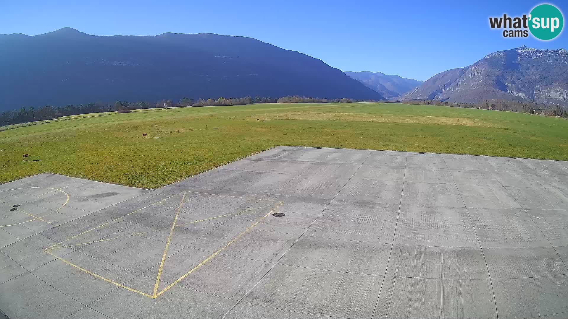 Webcam des Flughafens Bovec – Skydive Bovec