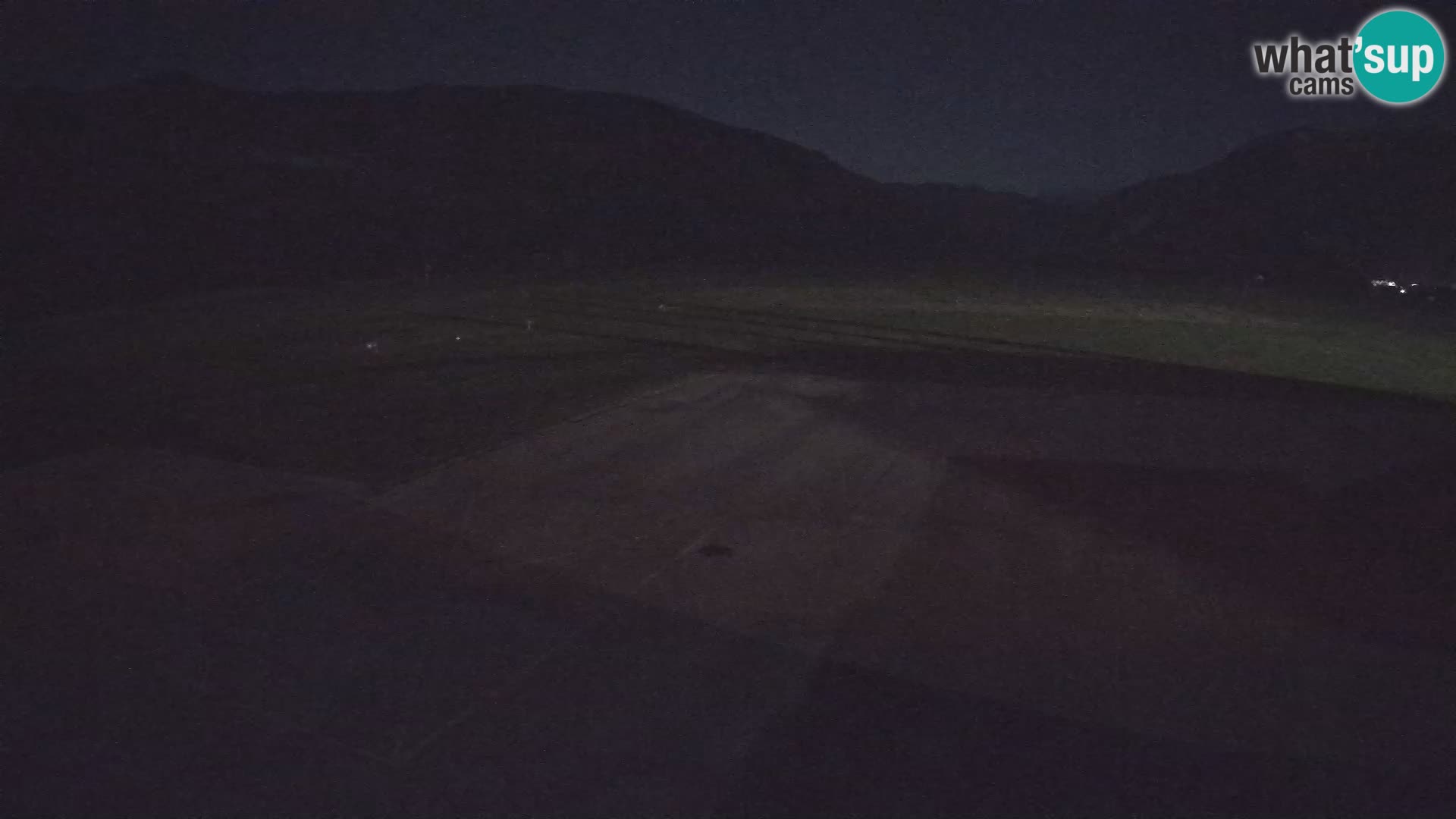 Bovec spletna kamera letališče – Skydive Bovec