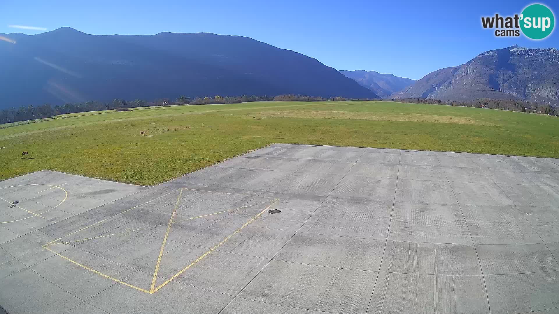 Bovec airport webcam – Skydive Bovec