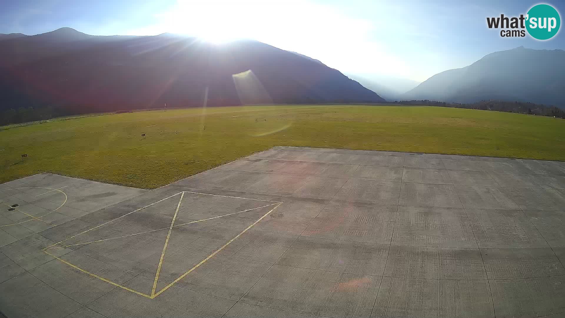 Webcam des Flughafens Bovec – Skydive Bovec