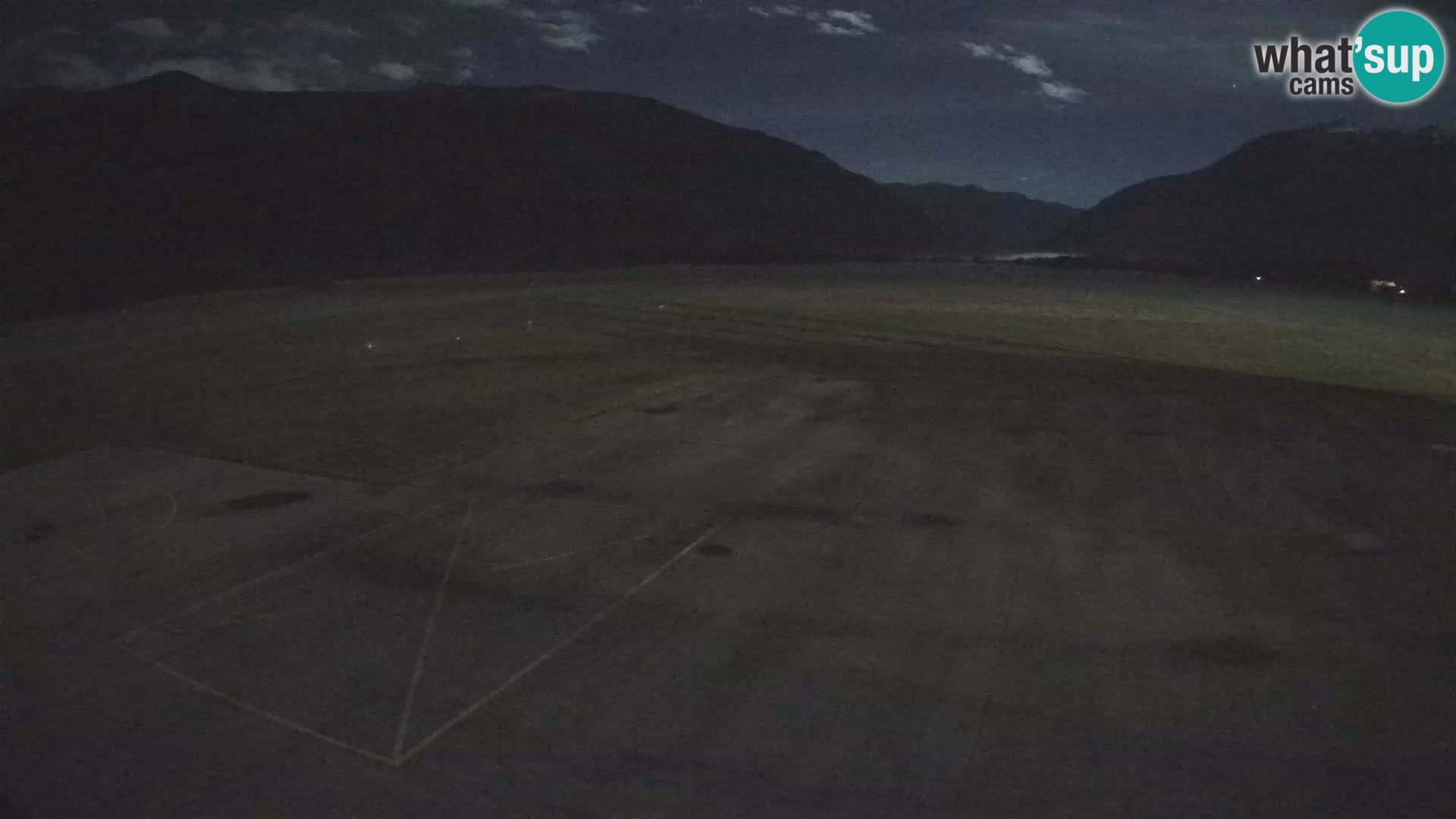 Bovec spletna kamera letališče – Skydive Bovec