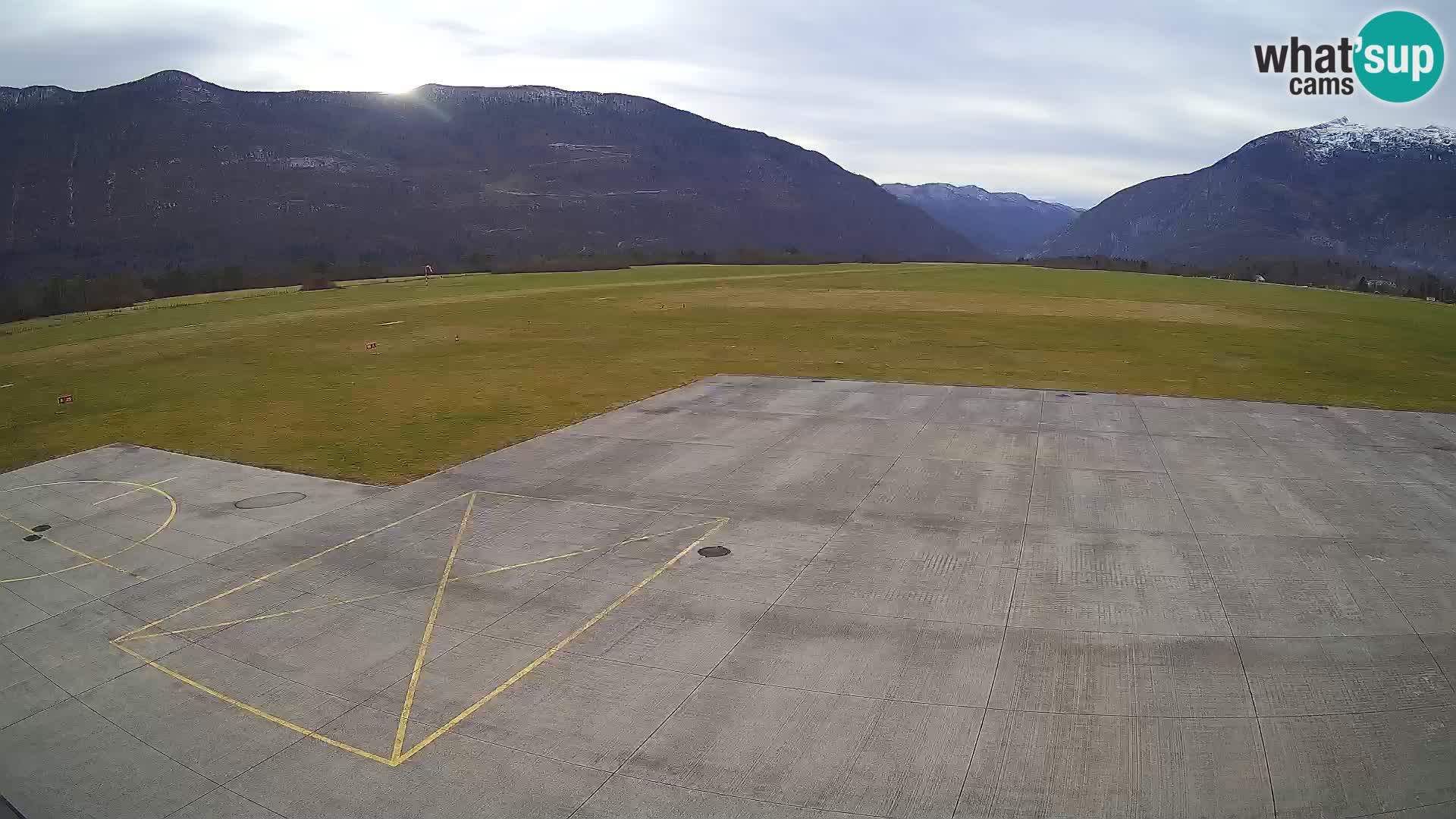 Webcam des Flughafens Bovec – Skydive Bovec