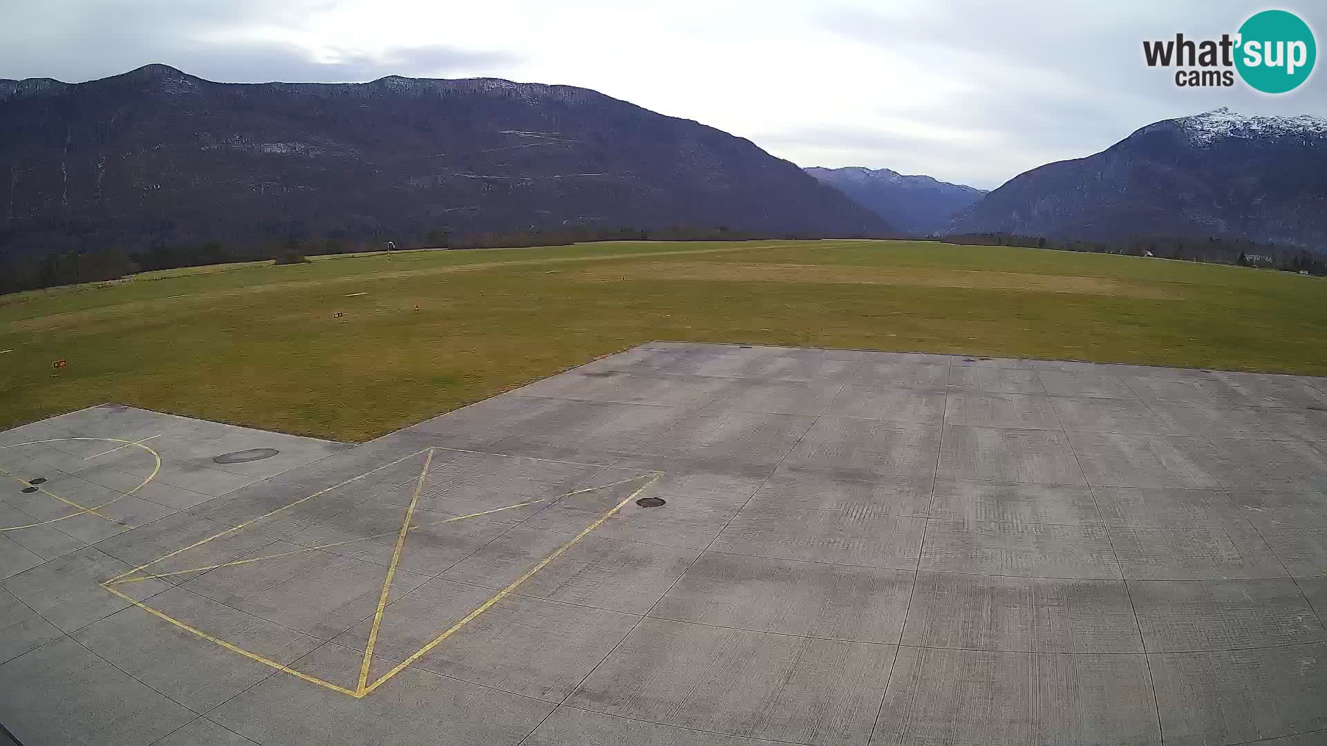 Webcam des Flughafens Bovec – Skydive Bovec
