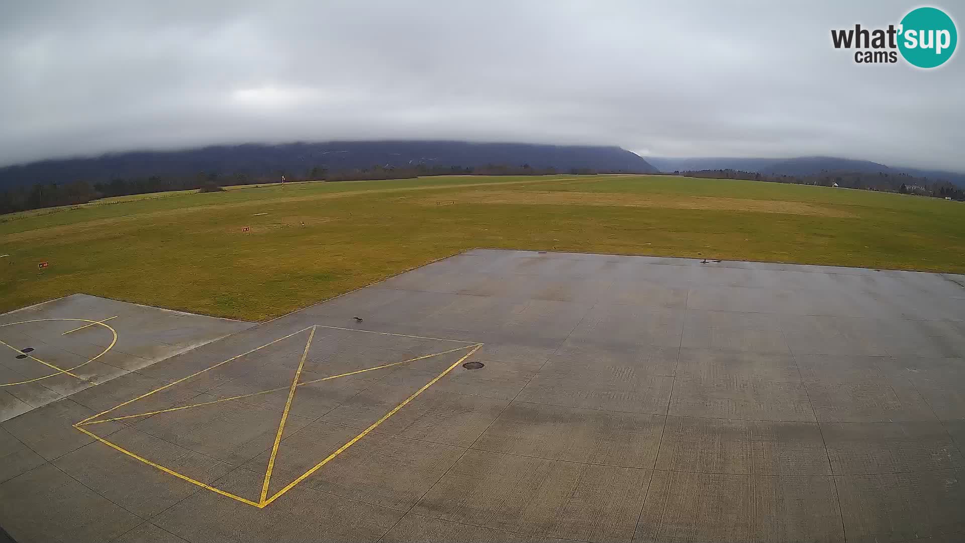 Bovec airport webcam – Skydive Bovec