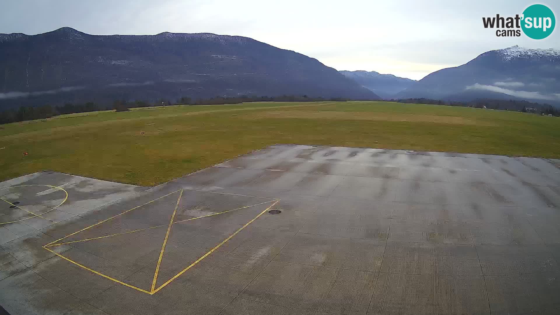 Webcam de l’aéroport de Bovec – Skydive Bovec