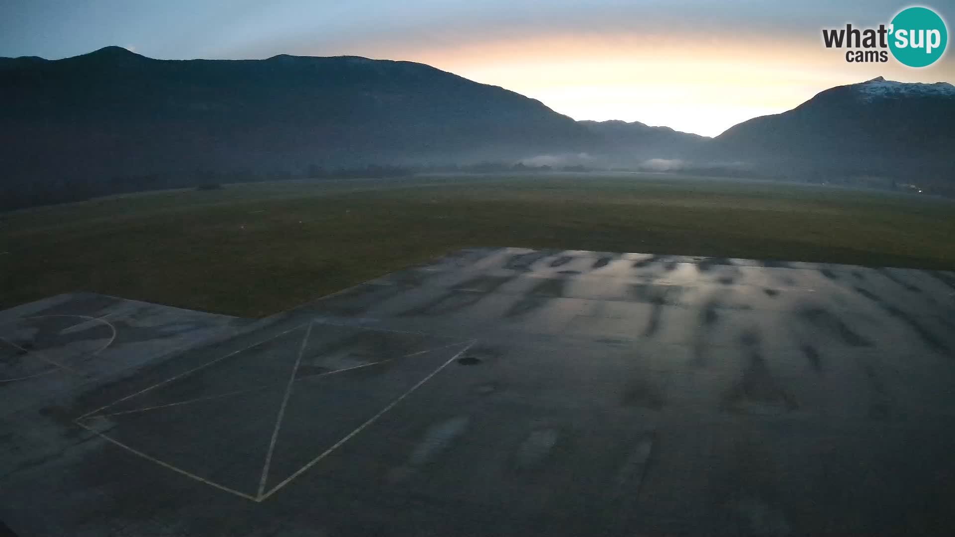 Webcam des Flughafens Bovec – Skydive Bovec