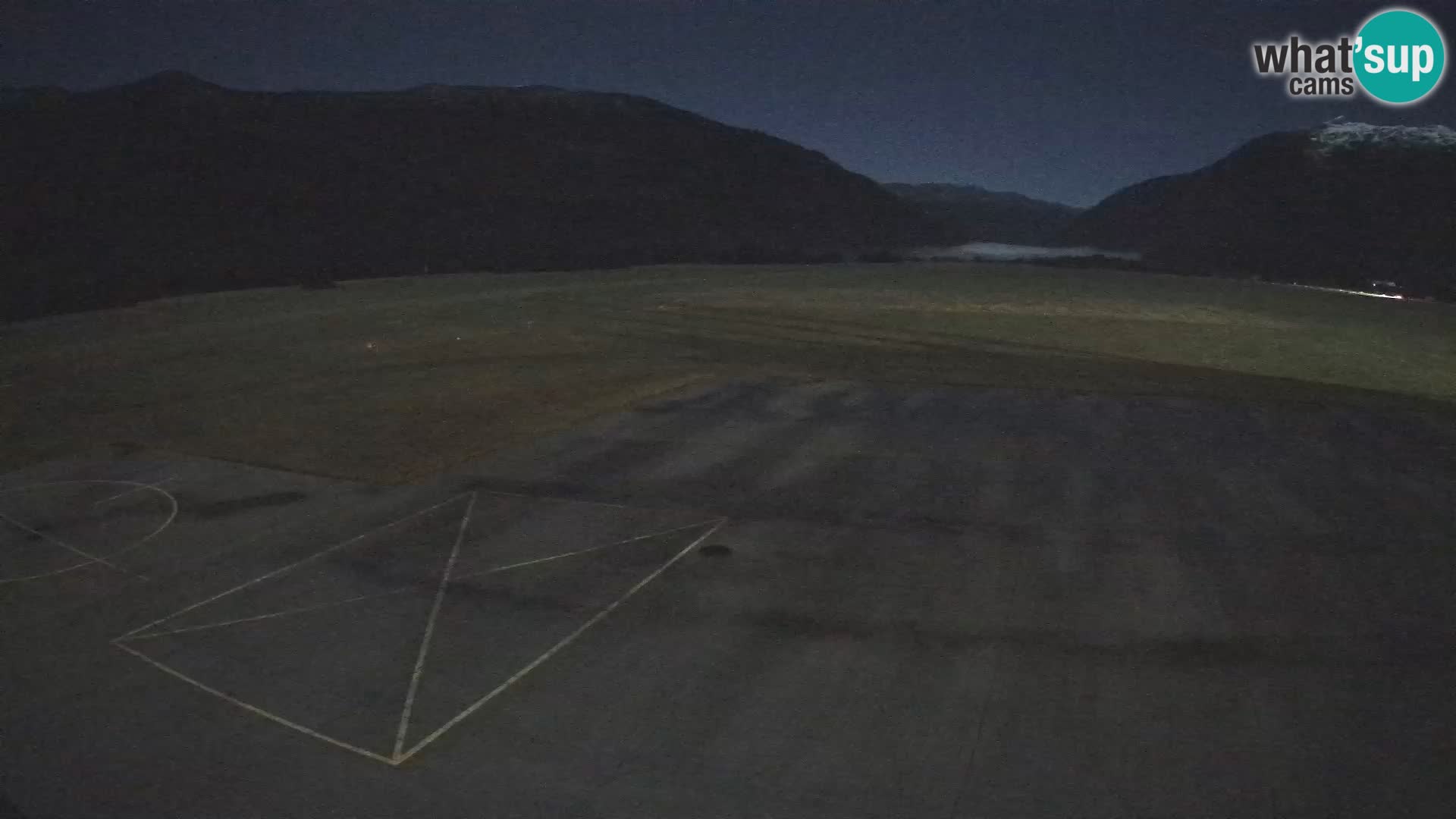 Bovec spletna kamera letališče – Skydive Bovec