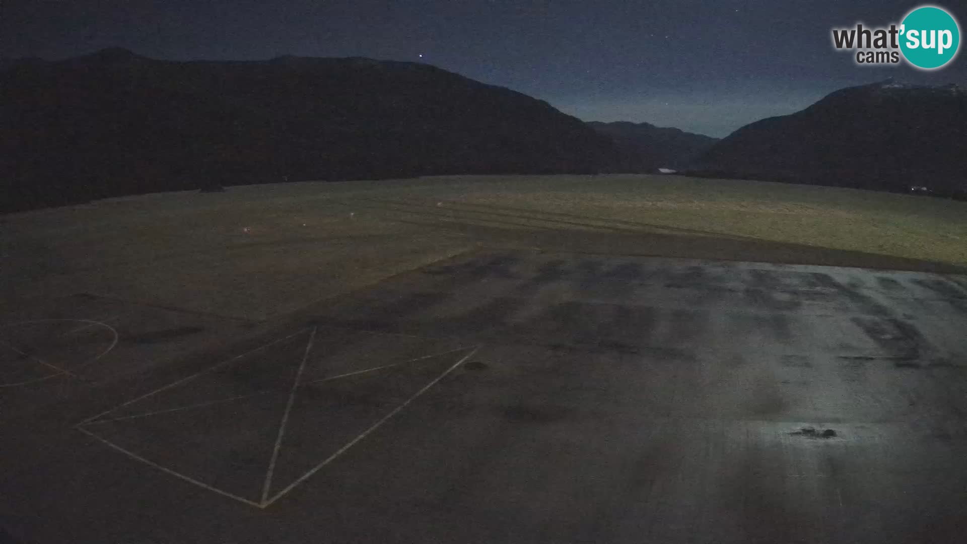 Bovec spletna kamera letališče – Skydive Bovec