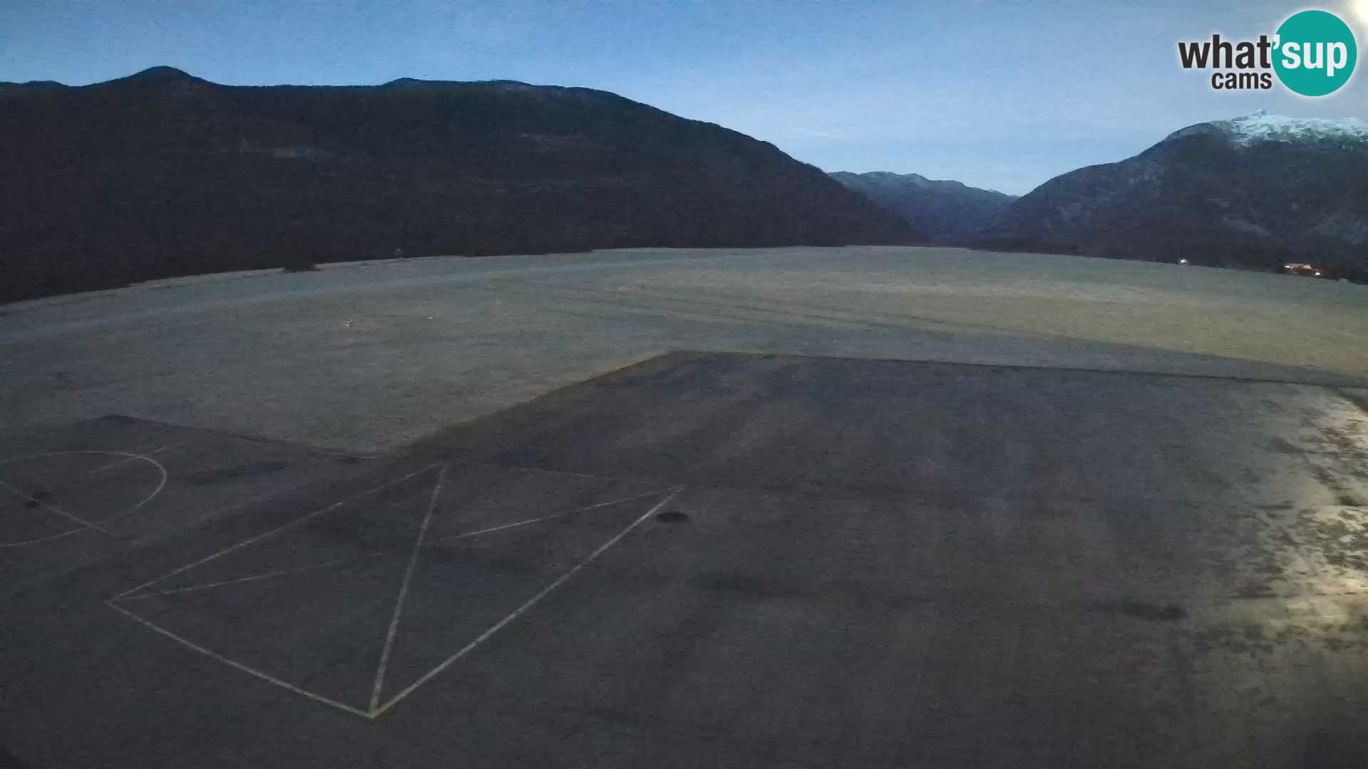 Bovec airport webcam – Skydive Bovec