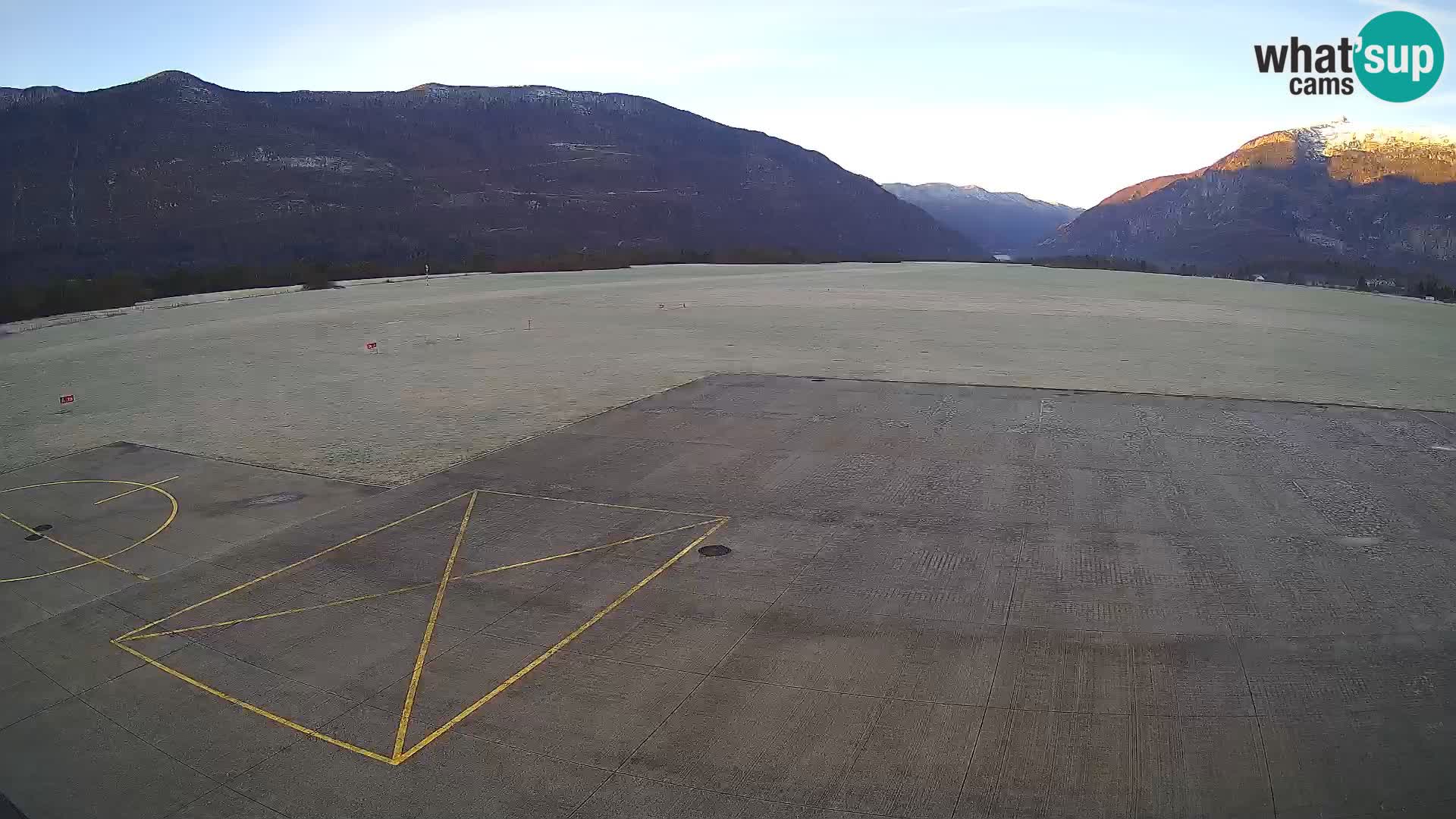 Webcam des Flughafens Bovec – Skydive Bovec