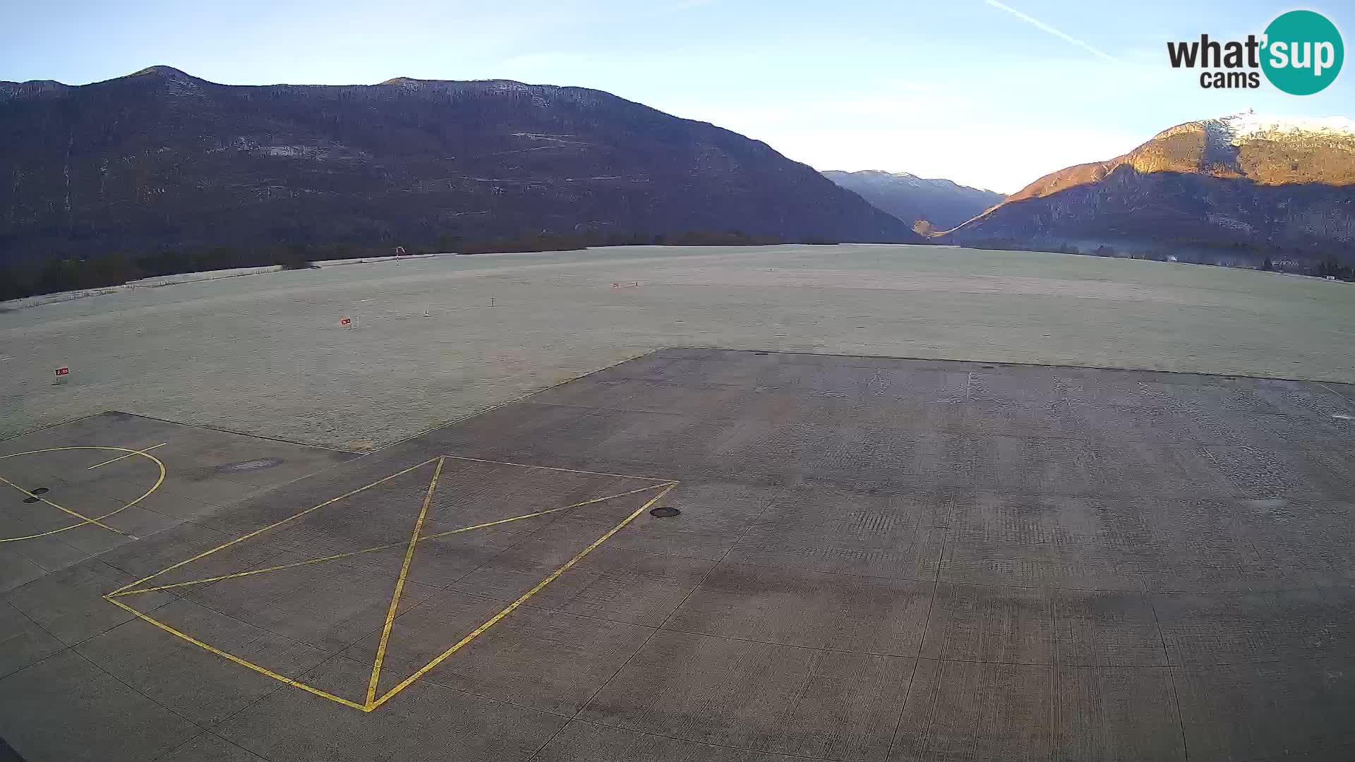 Cámara web del aeropuerto de Bovec – Skydive Bovec