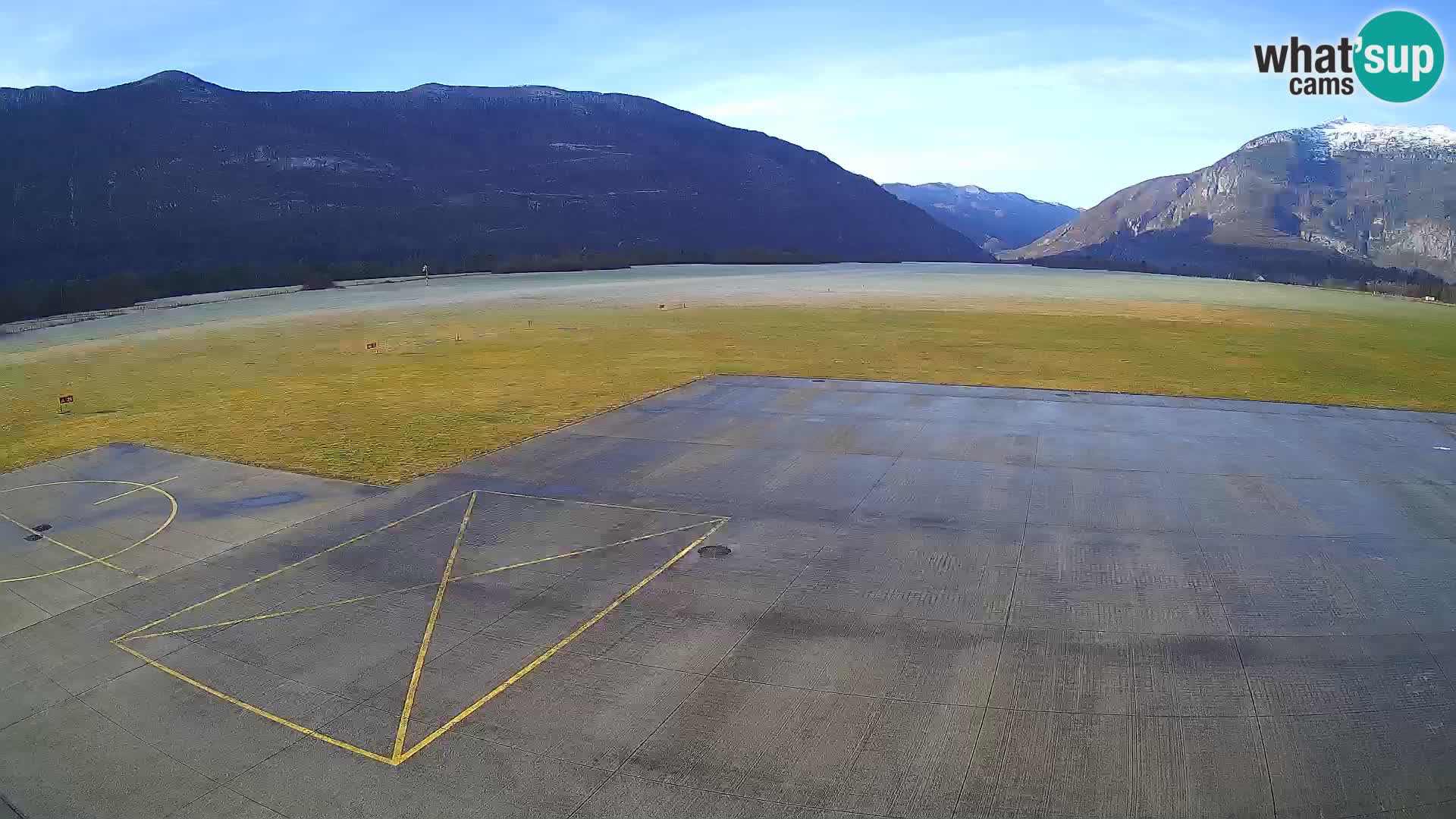 Cámara web del aeropuerto de Bovec – Skydive Bovec