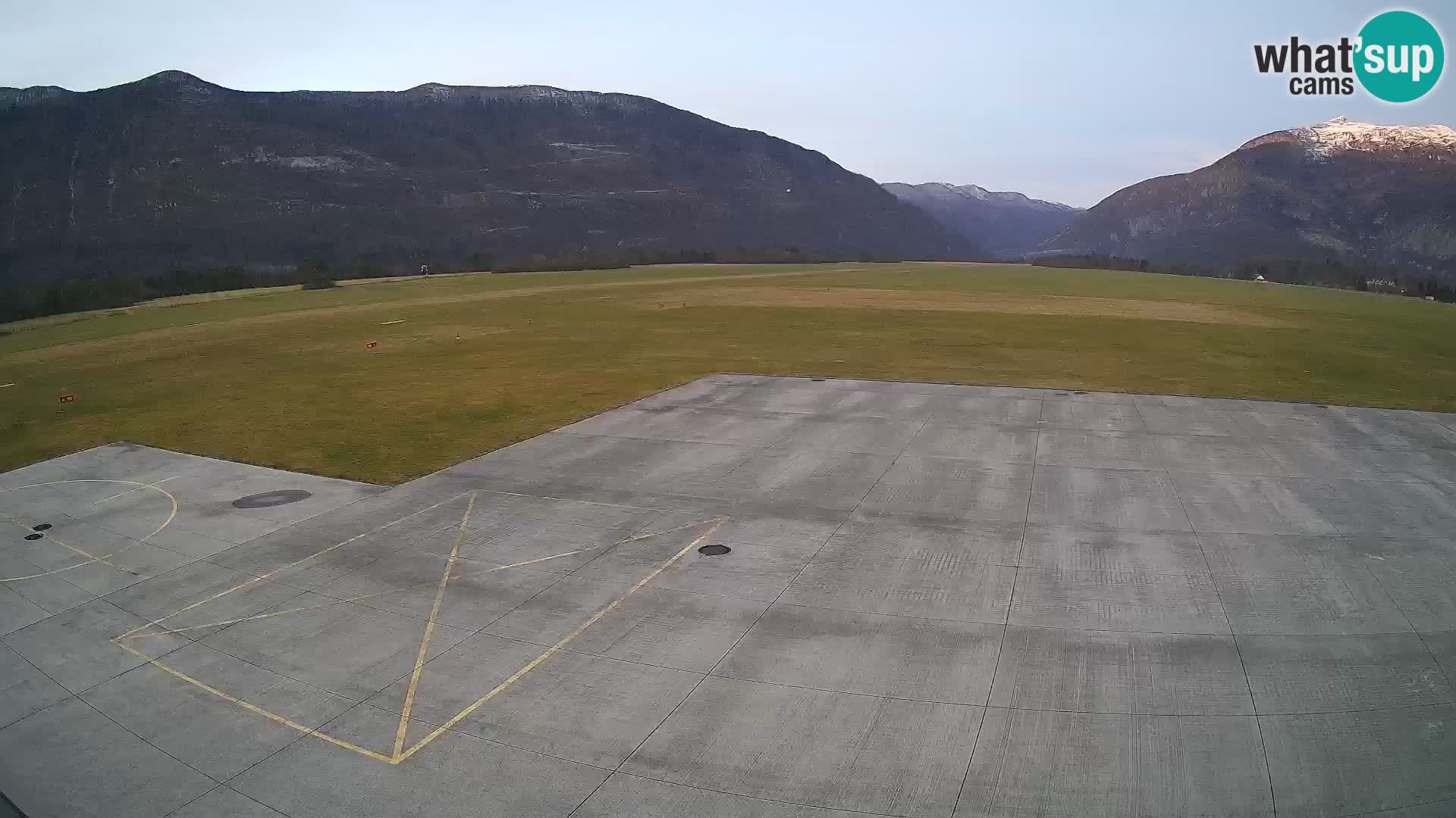 Webcam des Flughafens Bovec – Skydive Bovec