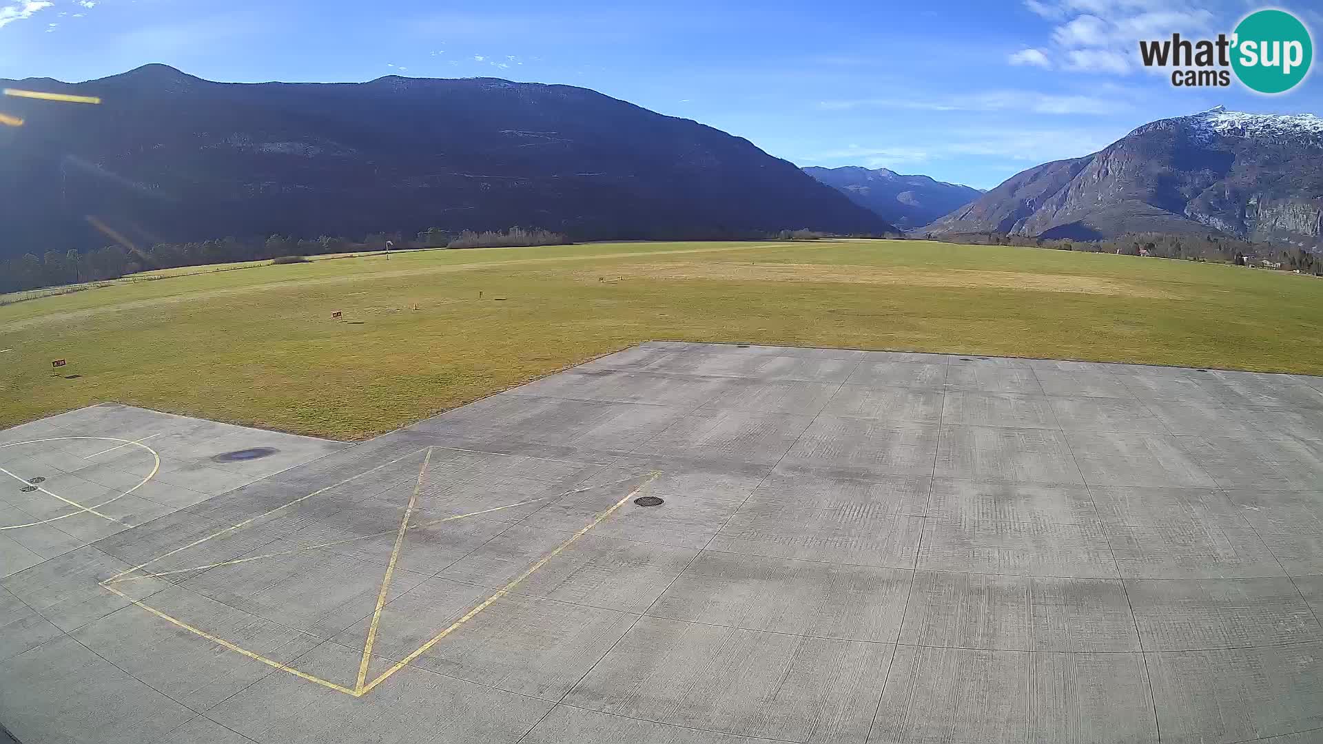Webcam des Flughafens Bovec – Skydive Bovec