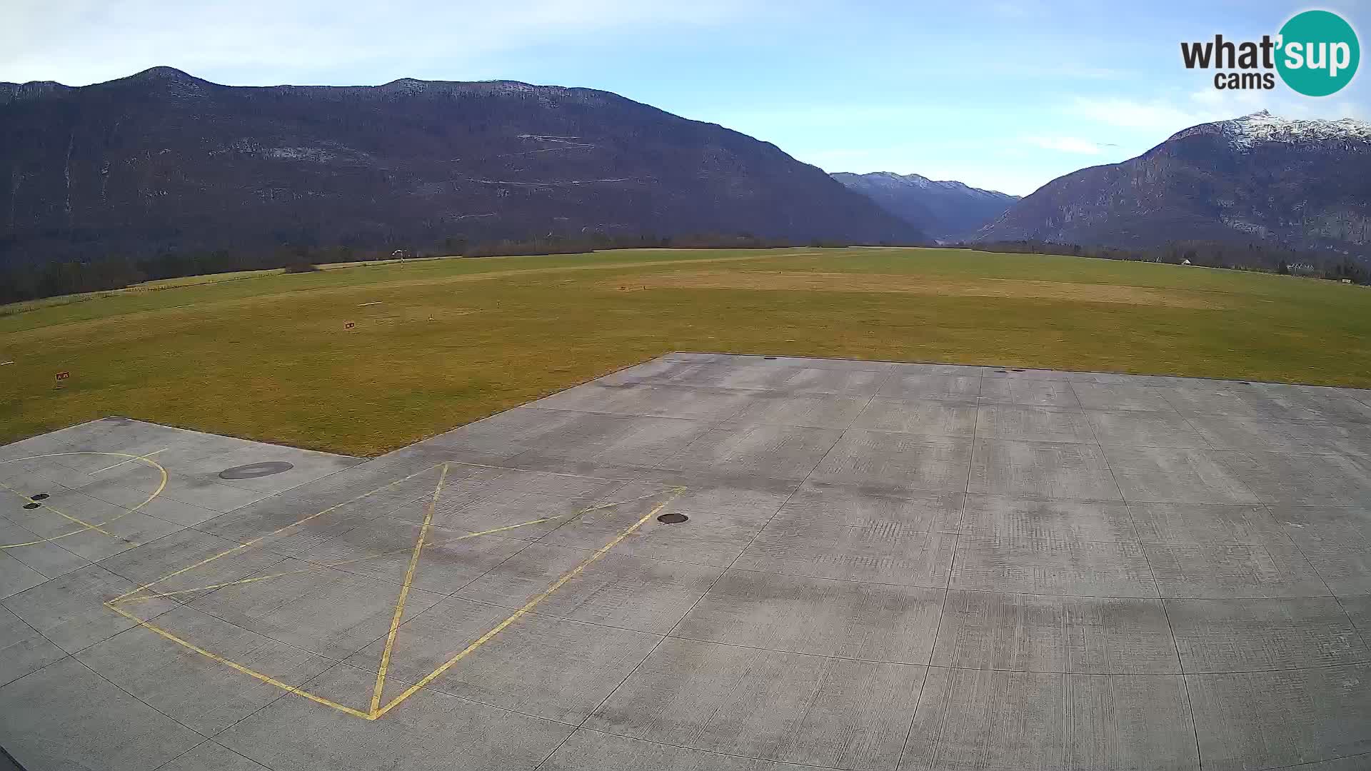 Bovec airport webcam – Skydive Bovec