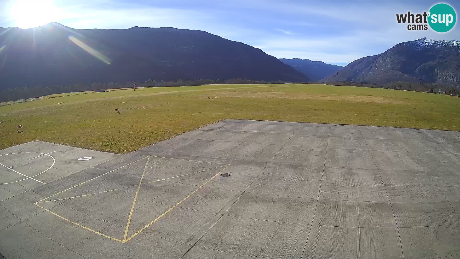 Bovec airport webcam – Skydive Bovec