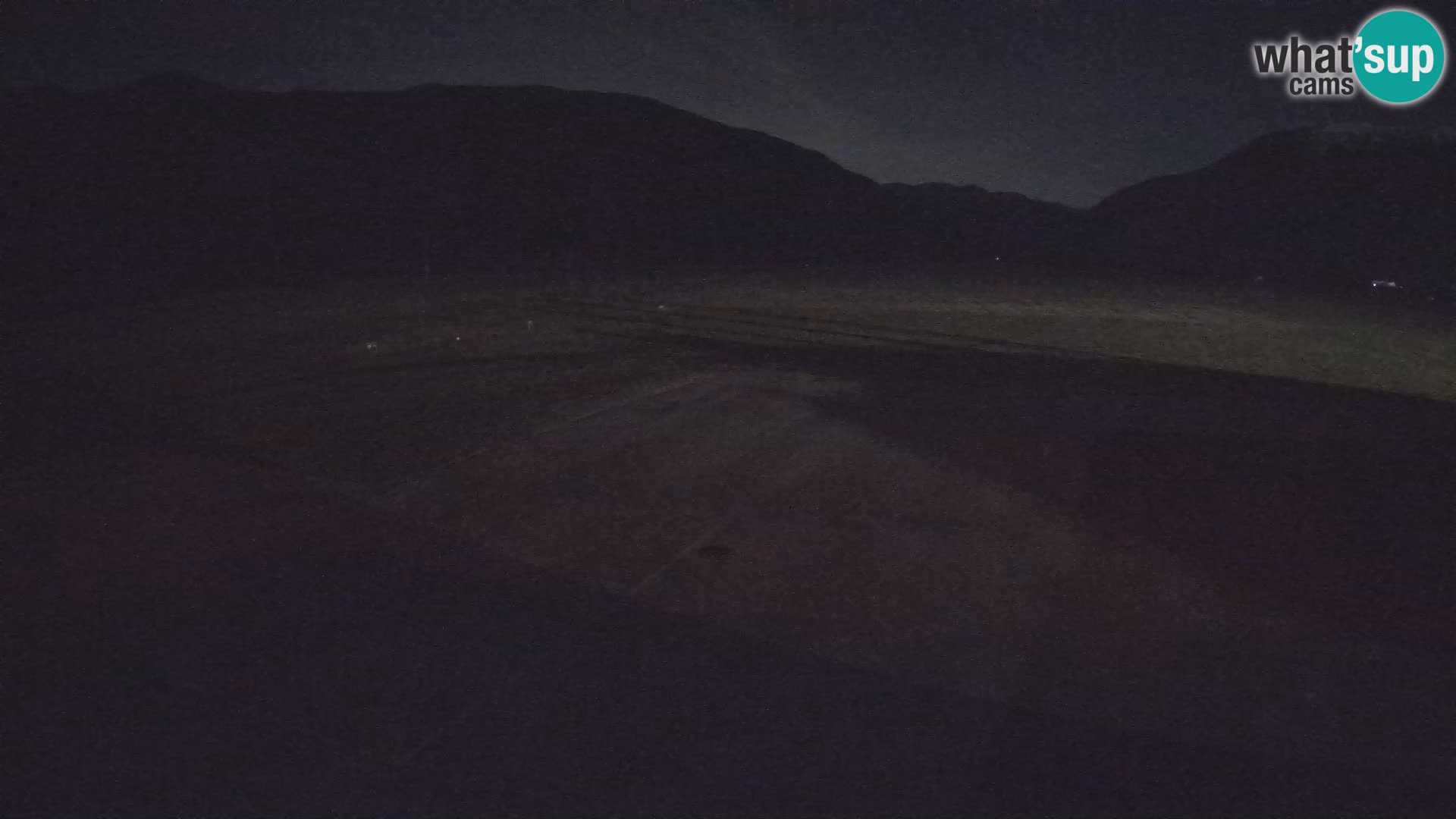 Webcam aereoporto di Bovec (Plezzo) – Vista verso il Kanin