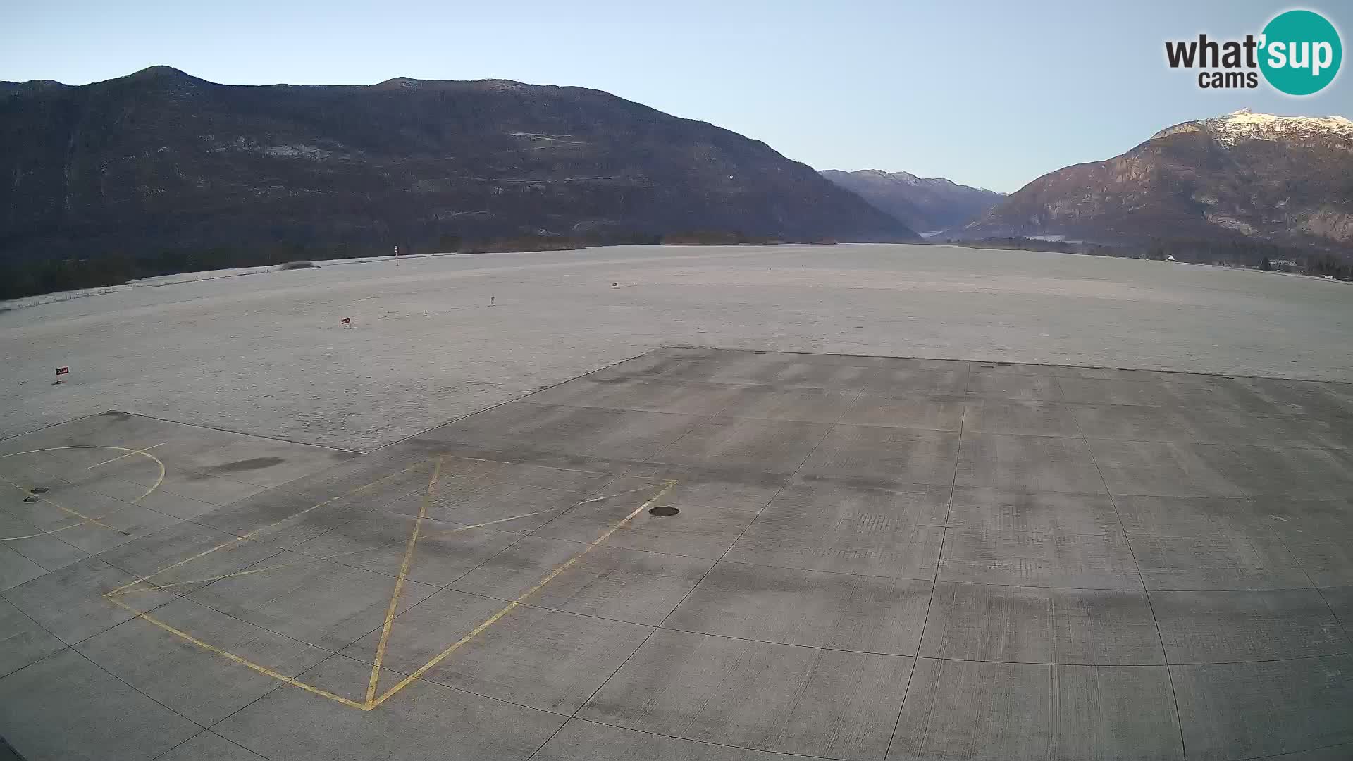 Cámara web del aeropuerto de Bovec – Skydive Bovec
