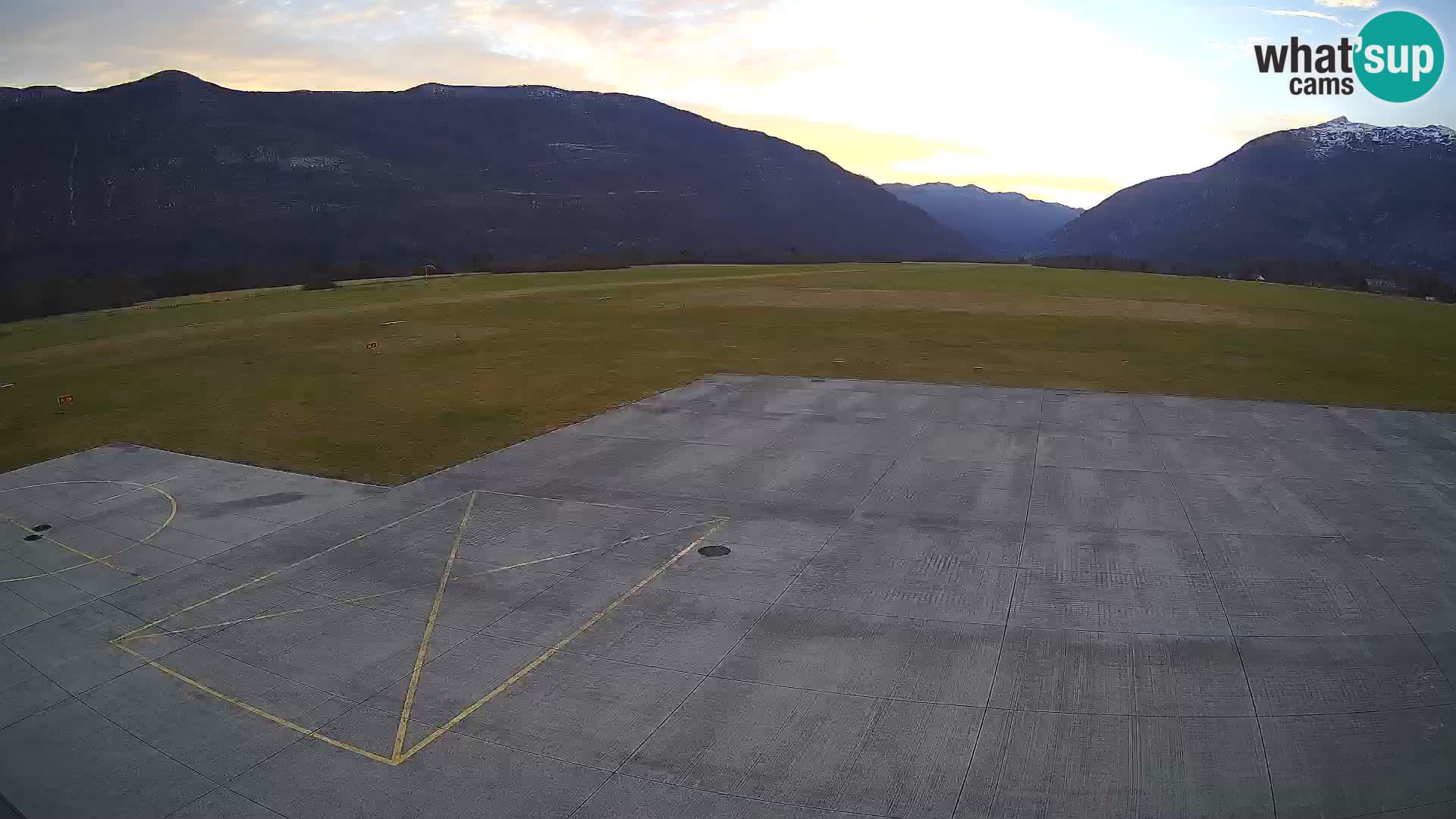 Webcam de l’aéroport de Bovec – Skydive Bovec