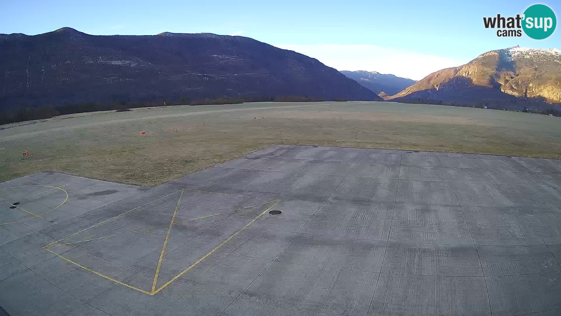 Cámara web del aeropuerto de Bovec – Skydive Bovec